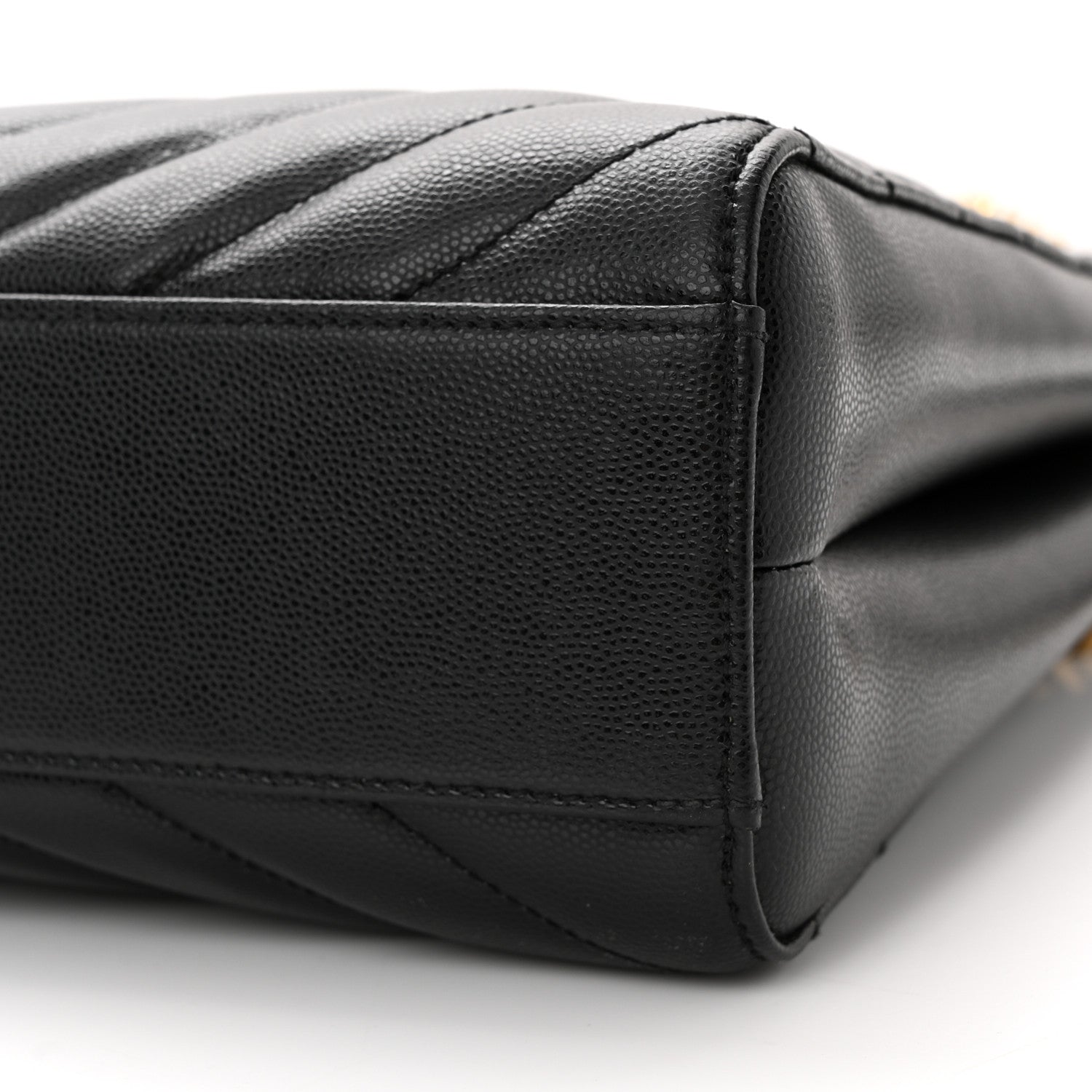 Saint Laurent Grain de Poudre Matelasse Chevron Medium Tribeca Shopping Bag Black 11 of 15
