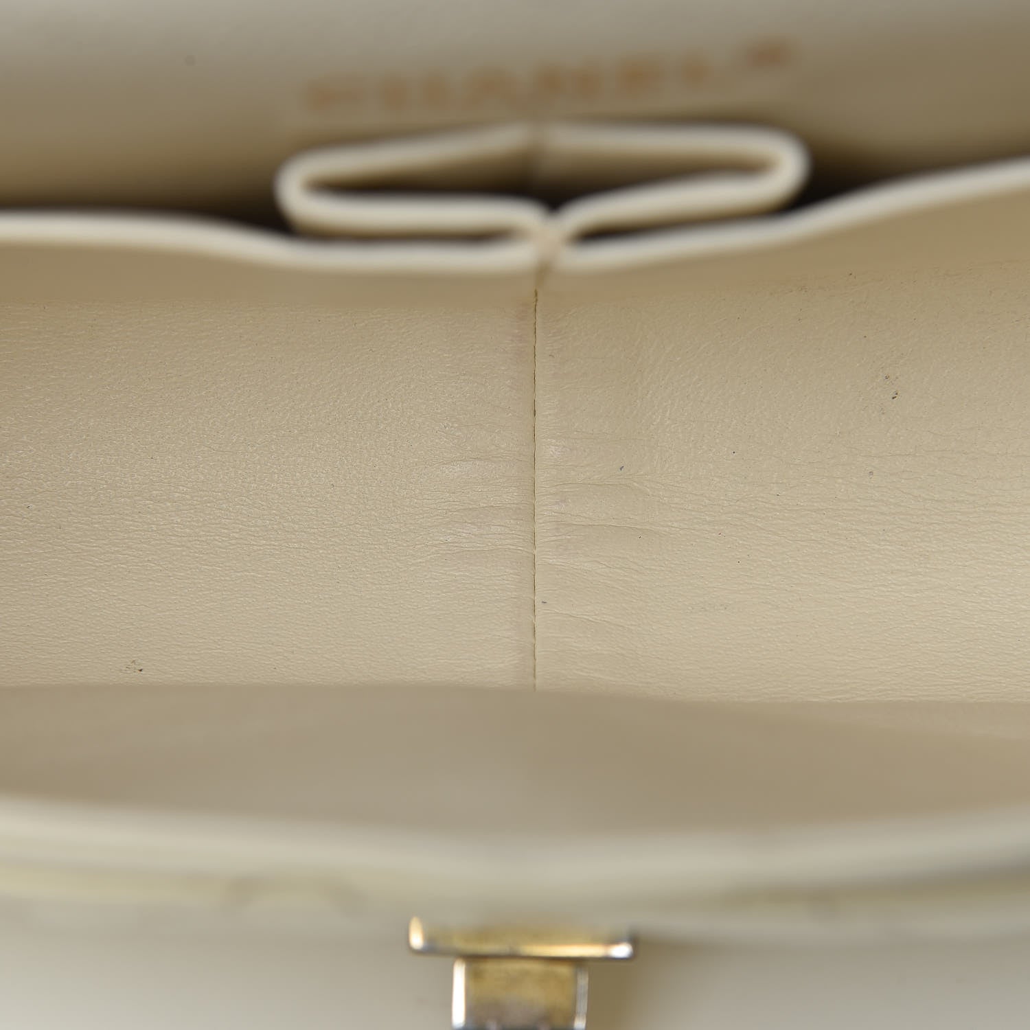 Chanel Aged Calfskin 2.55 Reissue 226 Flap Ivory 8 of 20