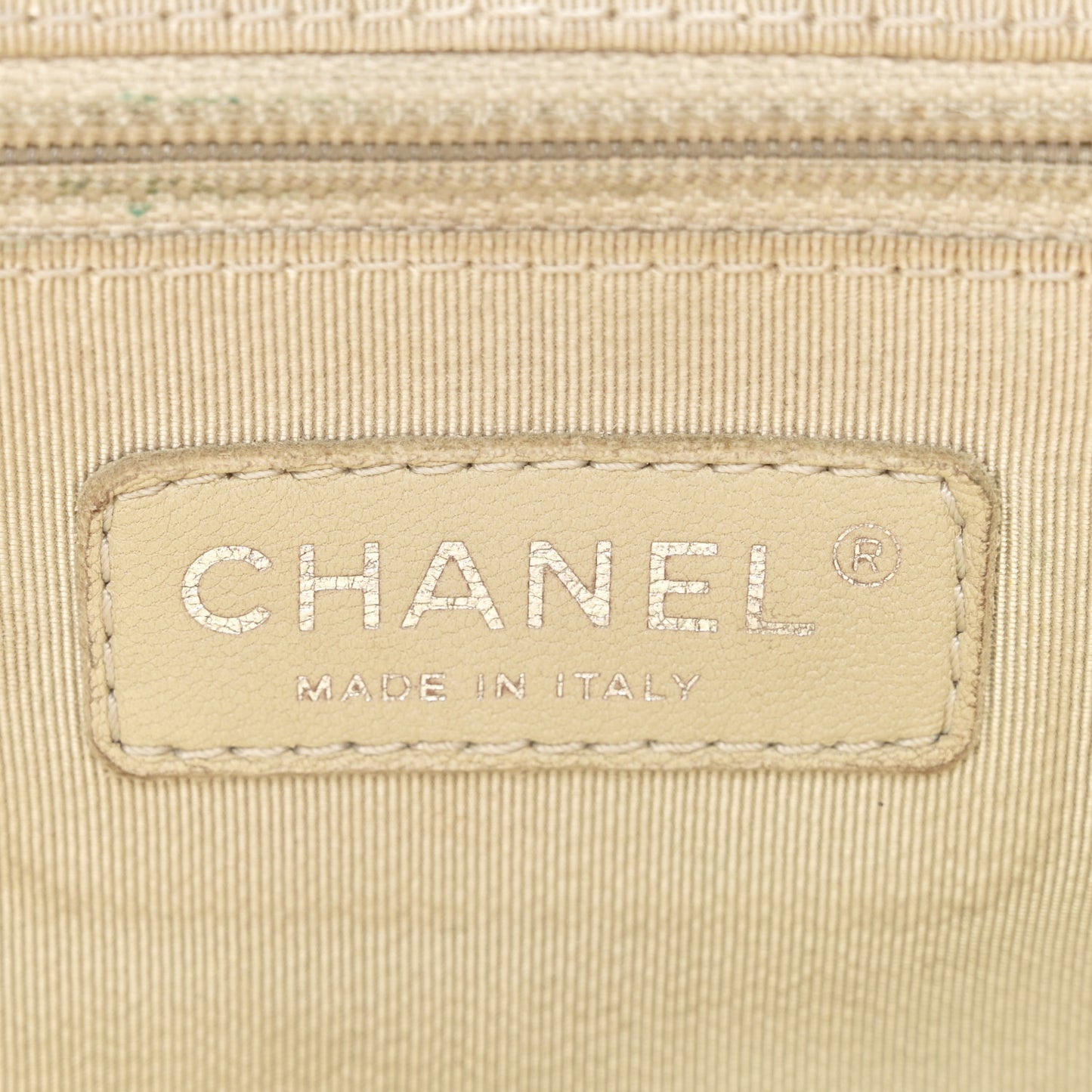 Washed Lambskin Quilted Medium Chain Around Messenger Salmon