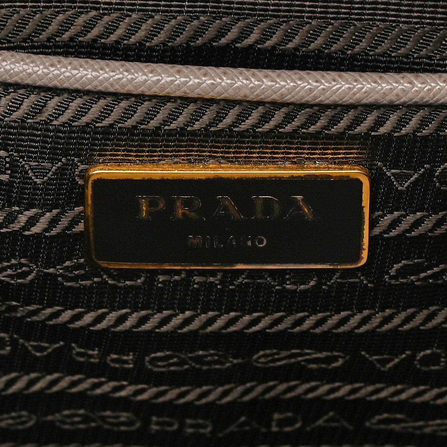 Saffiano Large Galleria Double Zip Tote Argilla