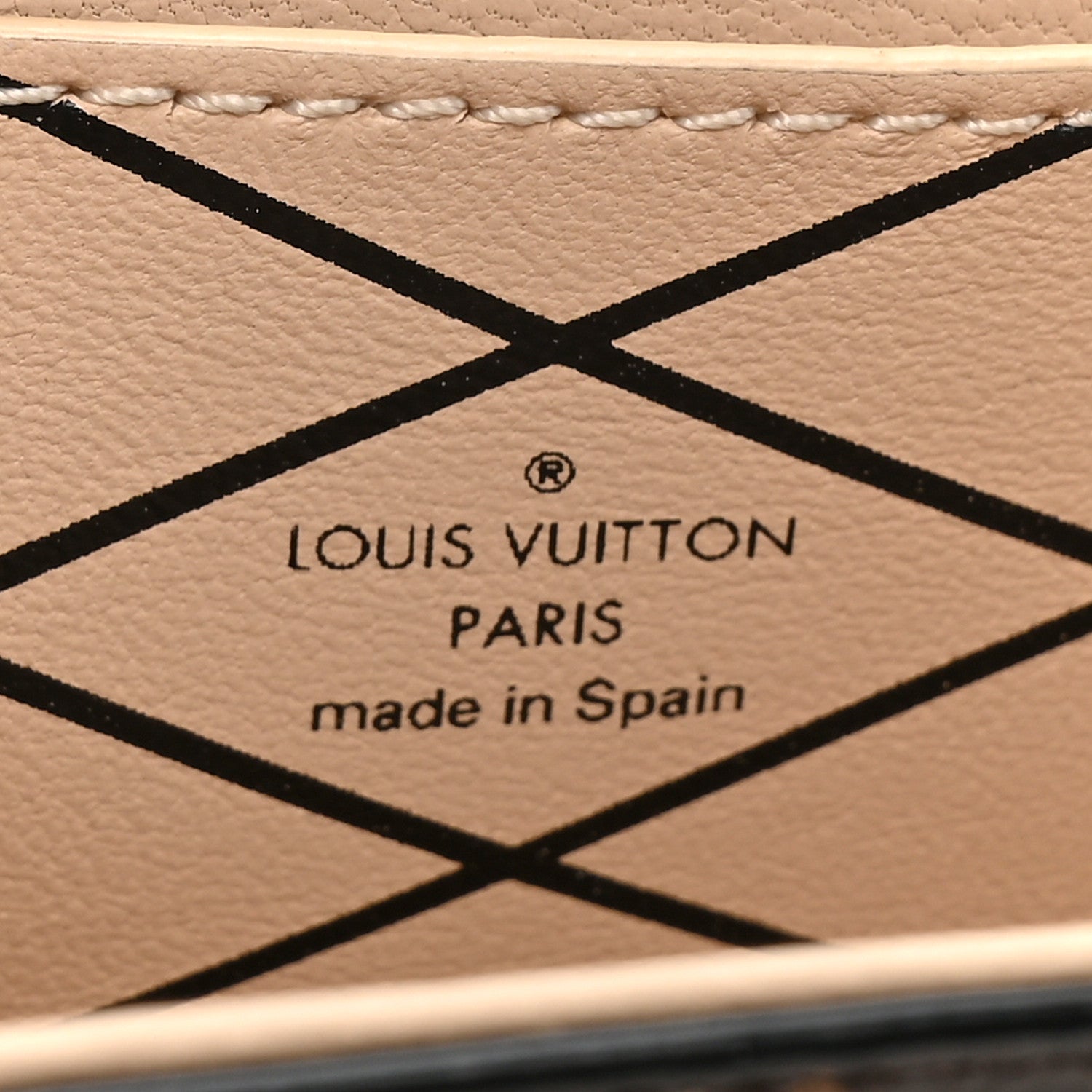 Louis Vuitton Monogram Essential Trunk NM Black 6 of 11