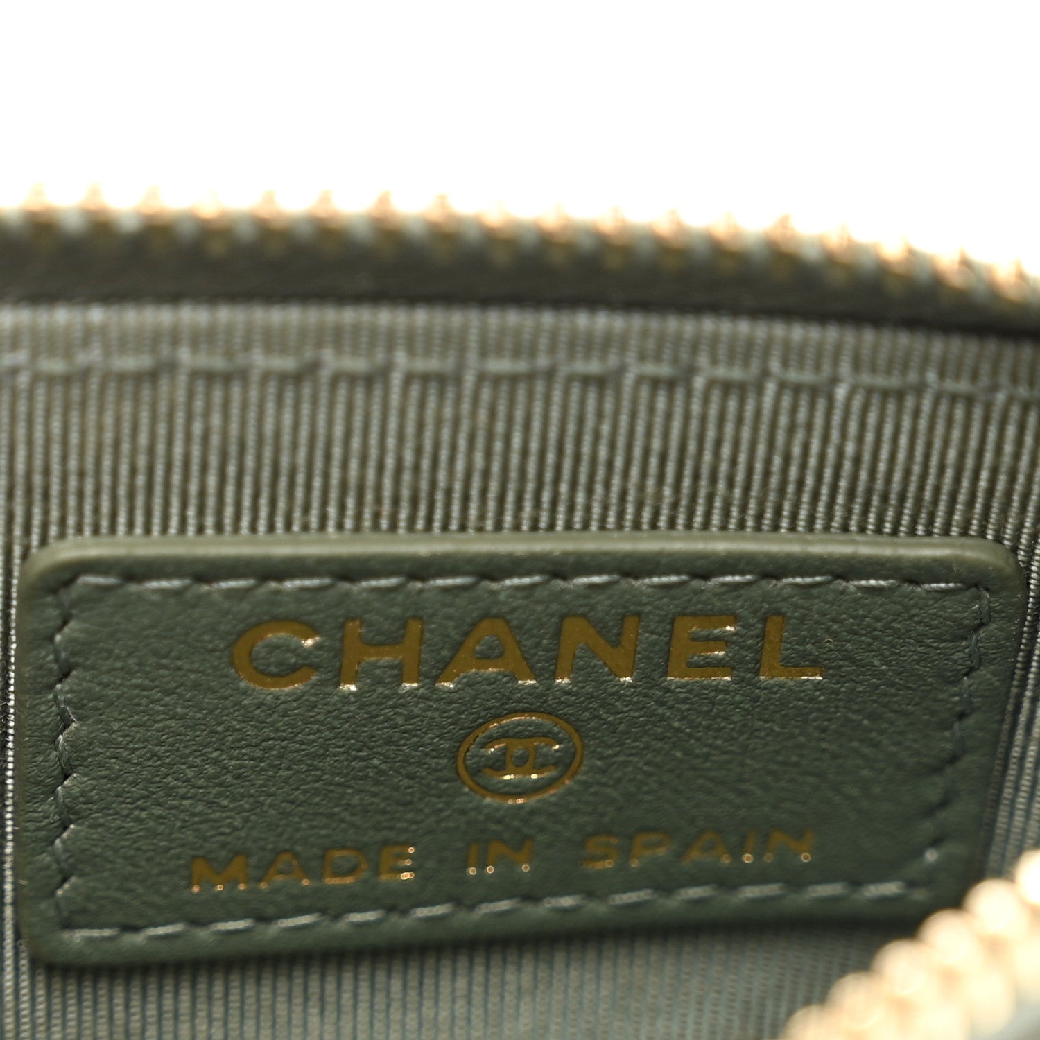Chanel Iridescent Caviar Quilted CC Zip Card Holder Green 6 of 6