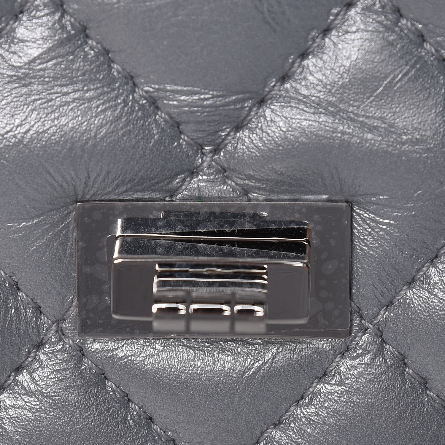 Chanel Metallic Aged Calfskin Quilted 2.55 Reissue 226 Flap Silver 10 of 11