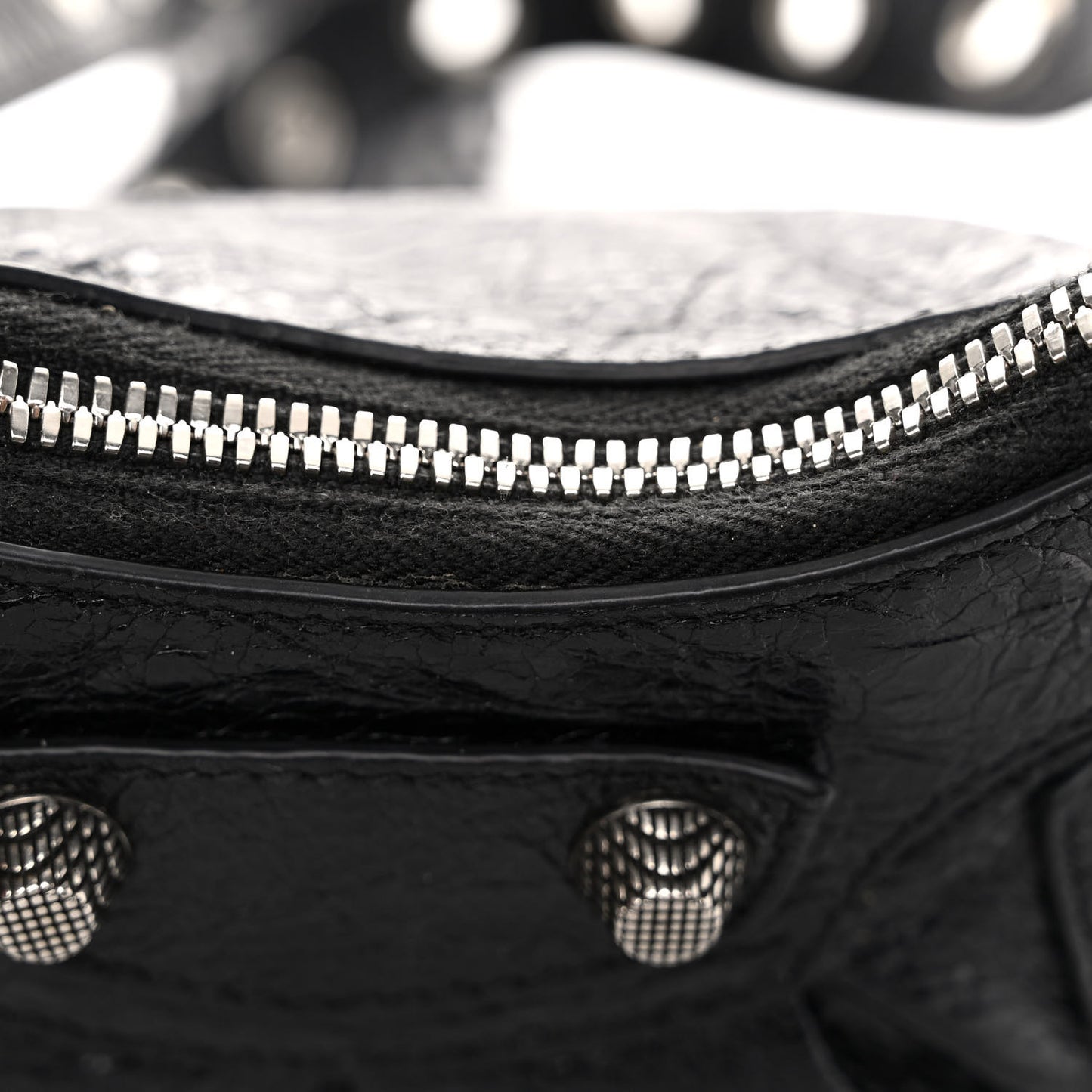 Agneau Arena Le Cagole Shoulder Bag XS Black