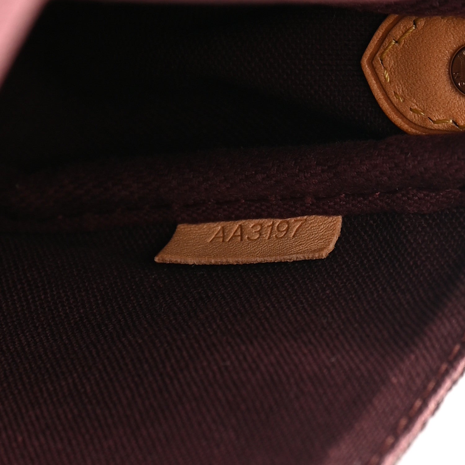 Louis Vuitton Monogram Favorite PM 7 of 11