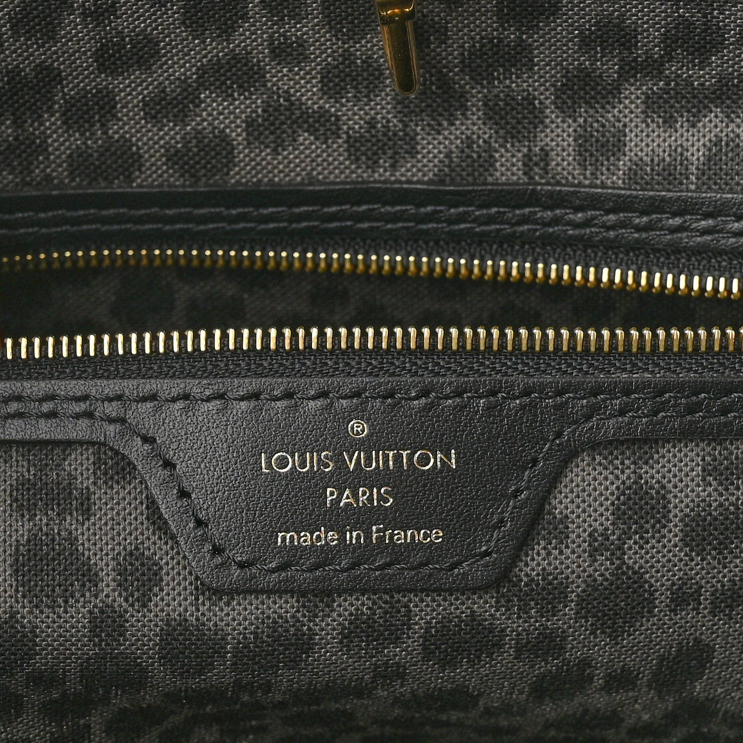 Monogram Giant Wild At Heart Neverfull MM Black