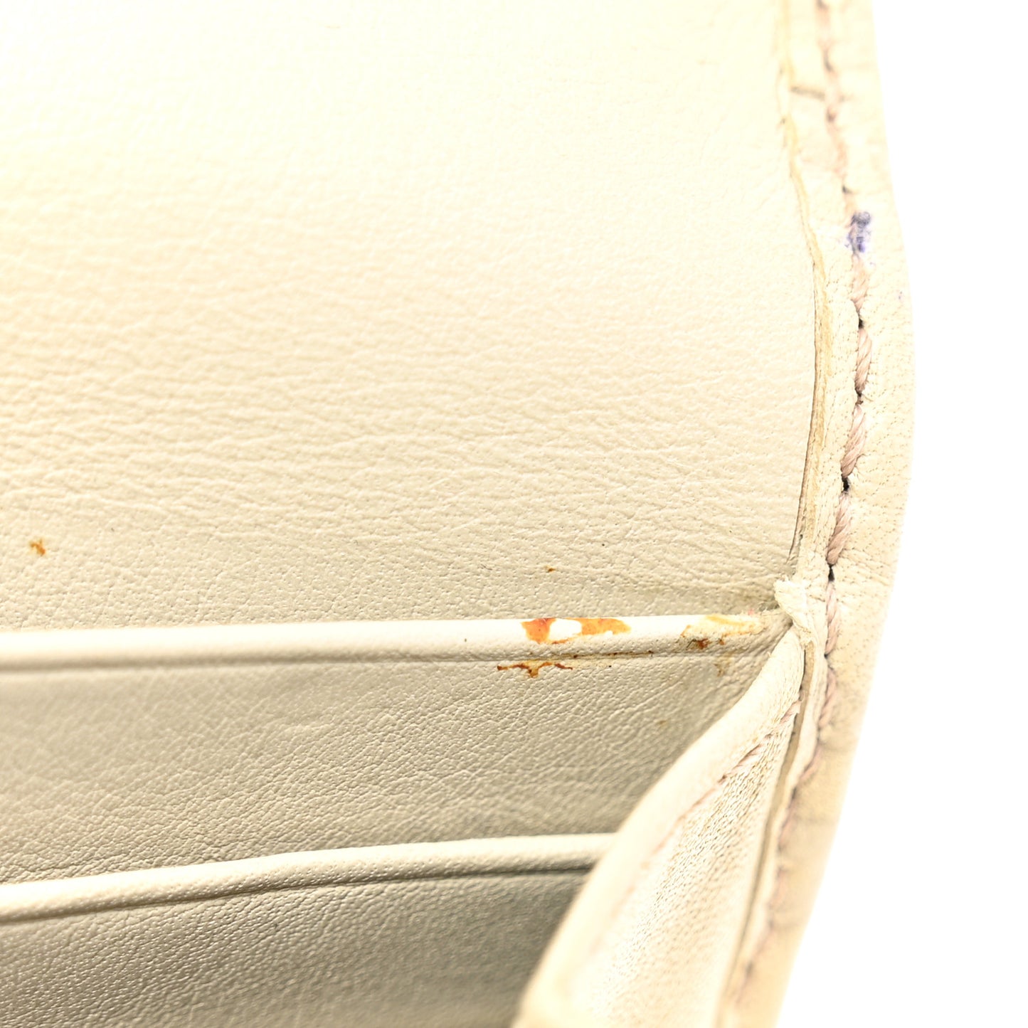 Shangai Calfskin Lovely Heart Continental Wallet Off White