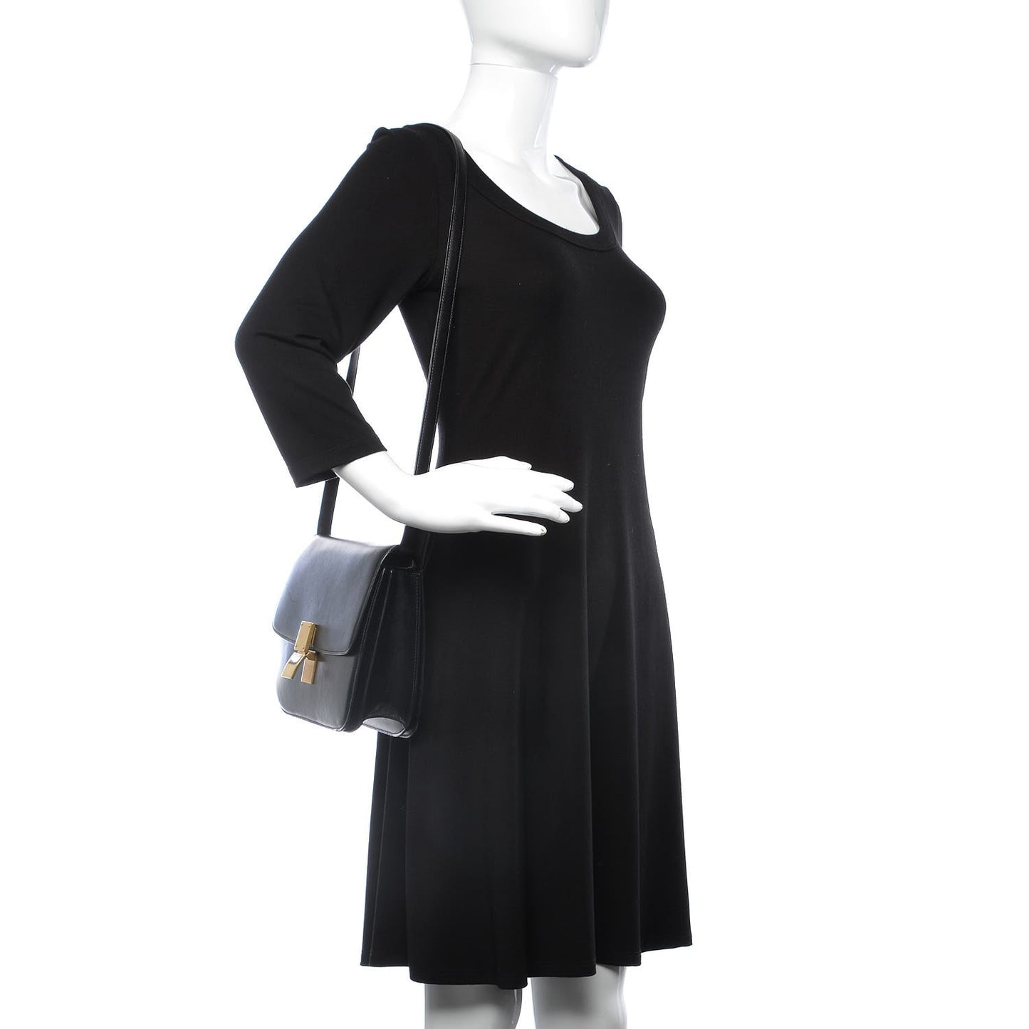 Box Calfskin Medium Classic Box Flap Bag Black