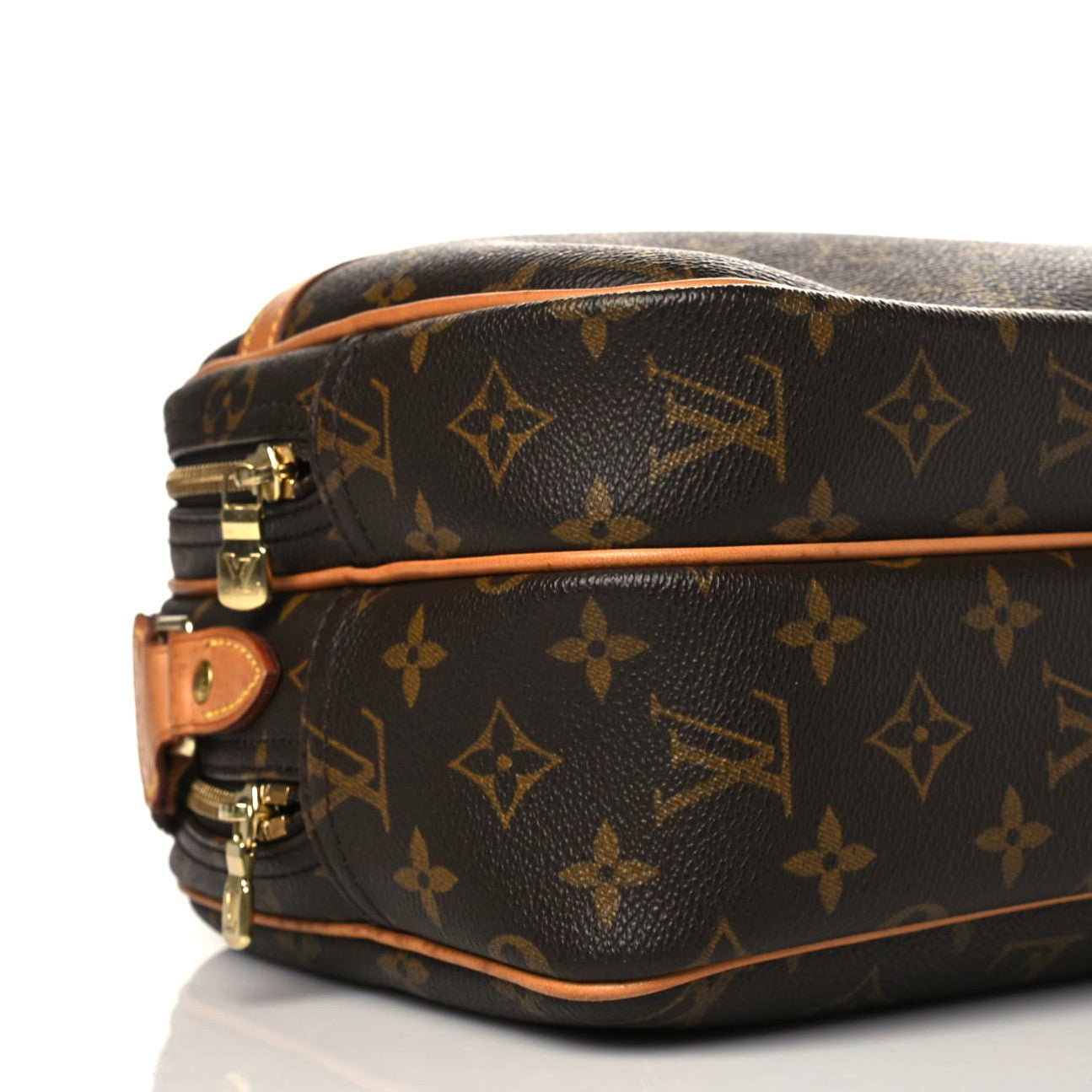 Louis Vuitton Monogram Reporter PM 5 of 12