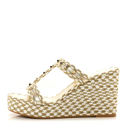 Valentino Garavani Metallic Laminated Nappa Silk Torchon Rockstud Espadrille Wedge 25/90mm Slide Sandals 40 White Platino 1 of 9