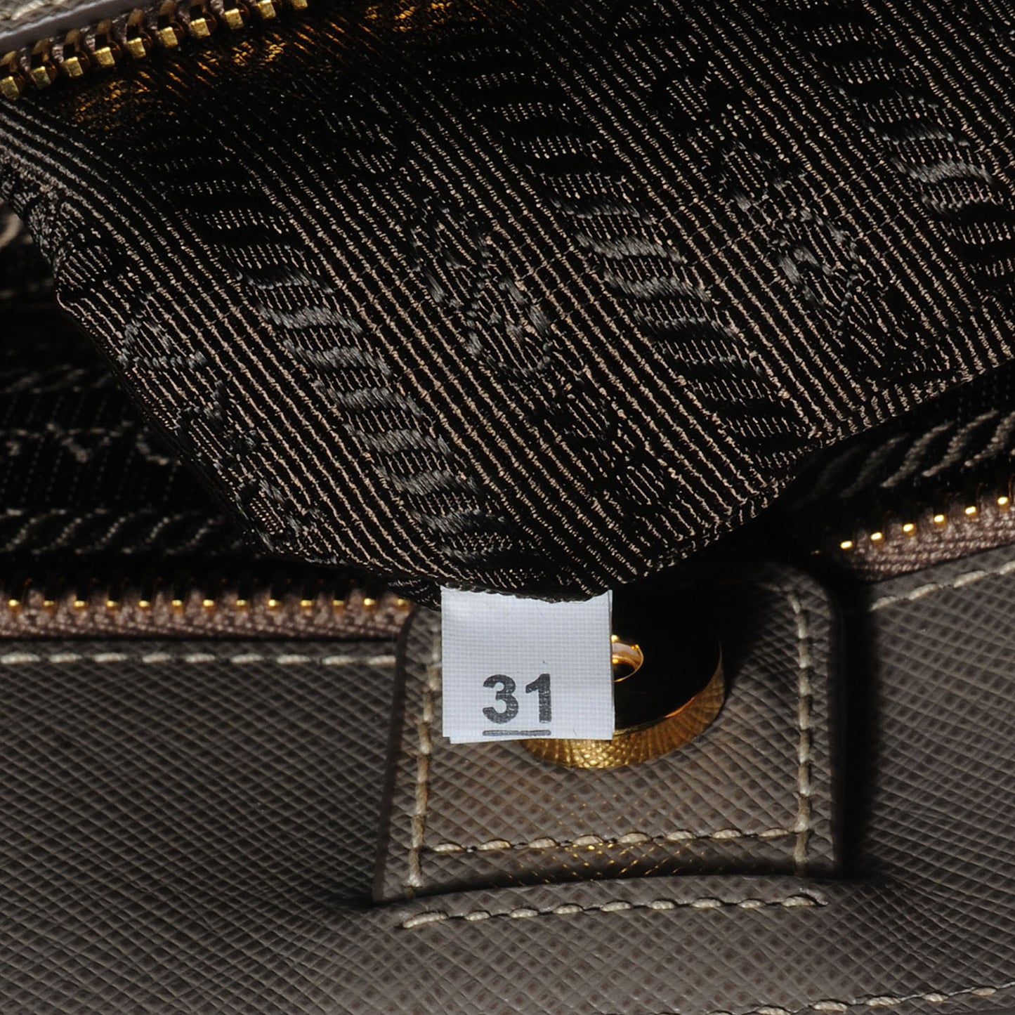 Saffiano Lux Large Tote Argilla