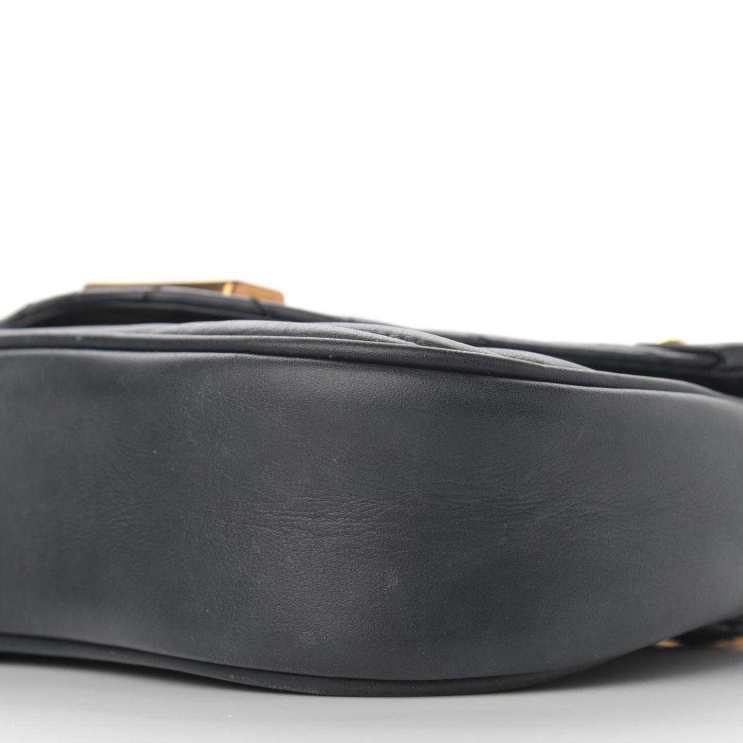 Calfskin New Wave Chain MM Black