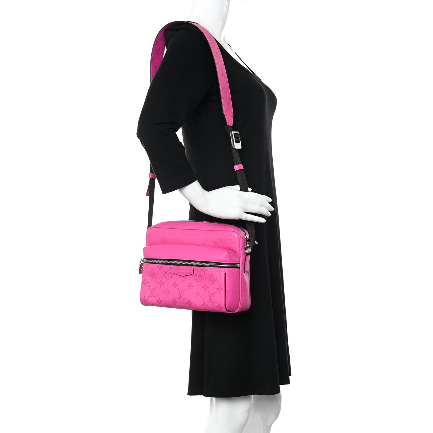 Taigarama Outdoor Messenger Fuchsia