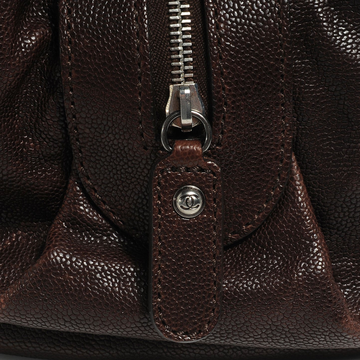 Caviar Large Outdoor Ligne Doctor Bag Brown