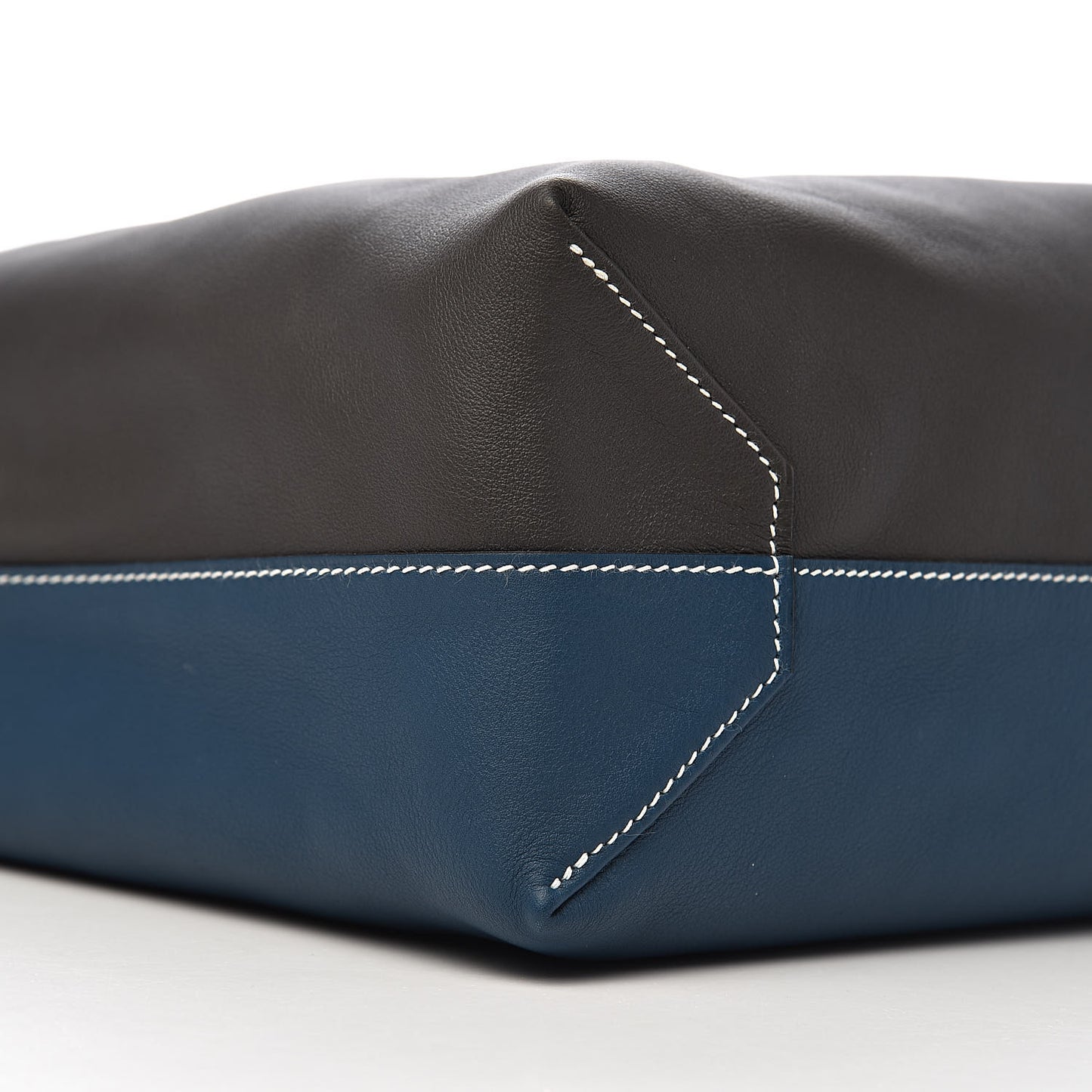 Veau Sikkim Double Sens 36 Reversible Tote Graphite Black Bleu Thalassa