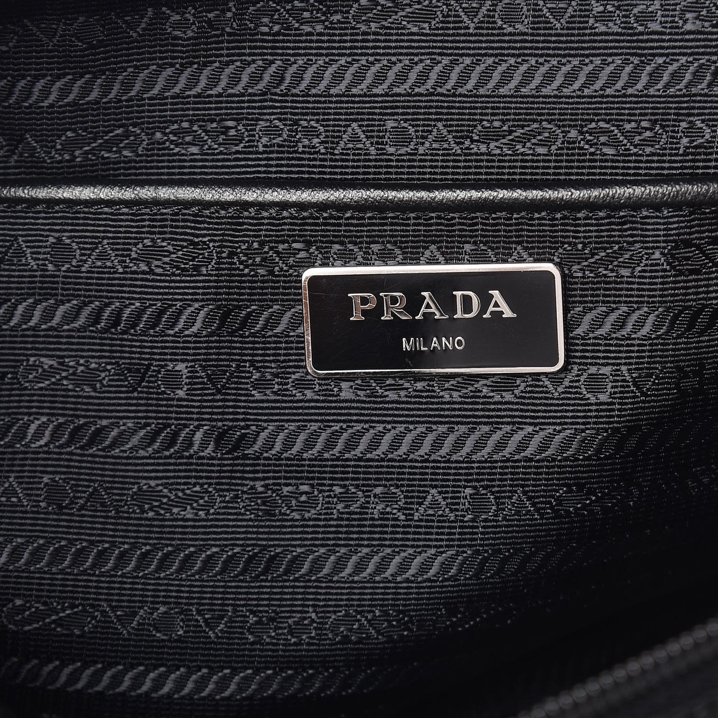 Tessuto Nylon Saffiano Messenger Bag Black