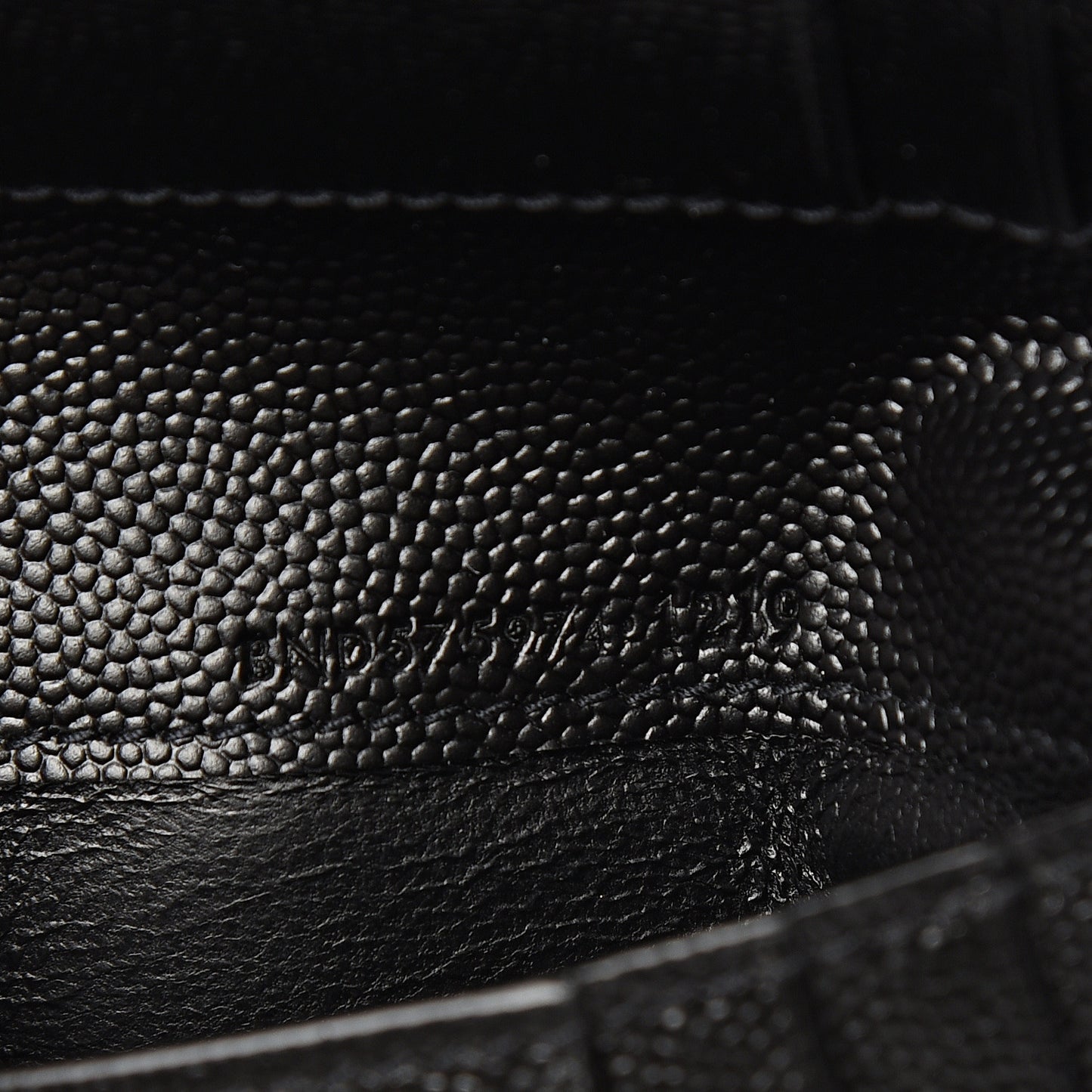 Grain De Poudre Matelasse Chevron Monogram Zipped Two-Part Wallet Black