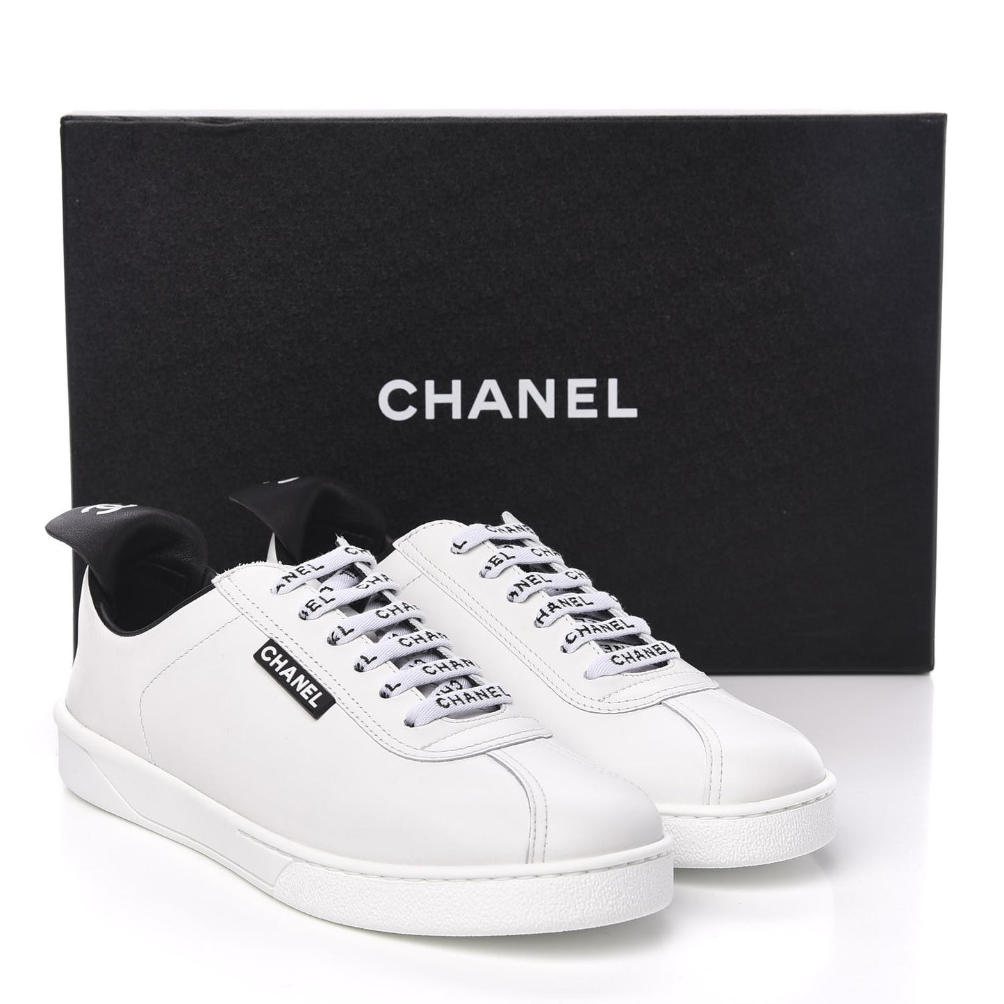 Calfskin CC Womens Sneakers 37 White