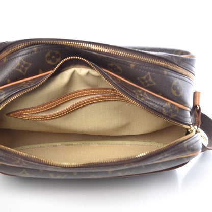 Louis Vuitton Monogram Reporter PM 5 of 12