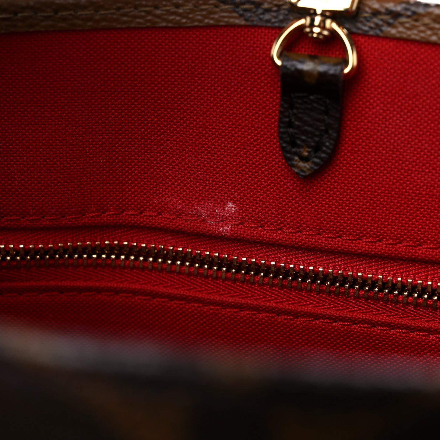 Reverse Monogram Giant Onthego PM