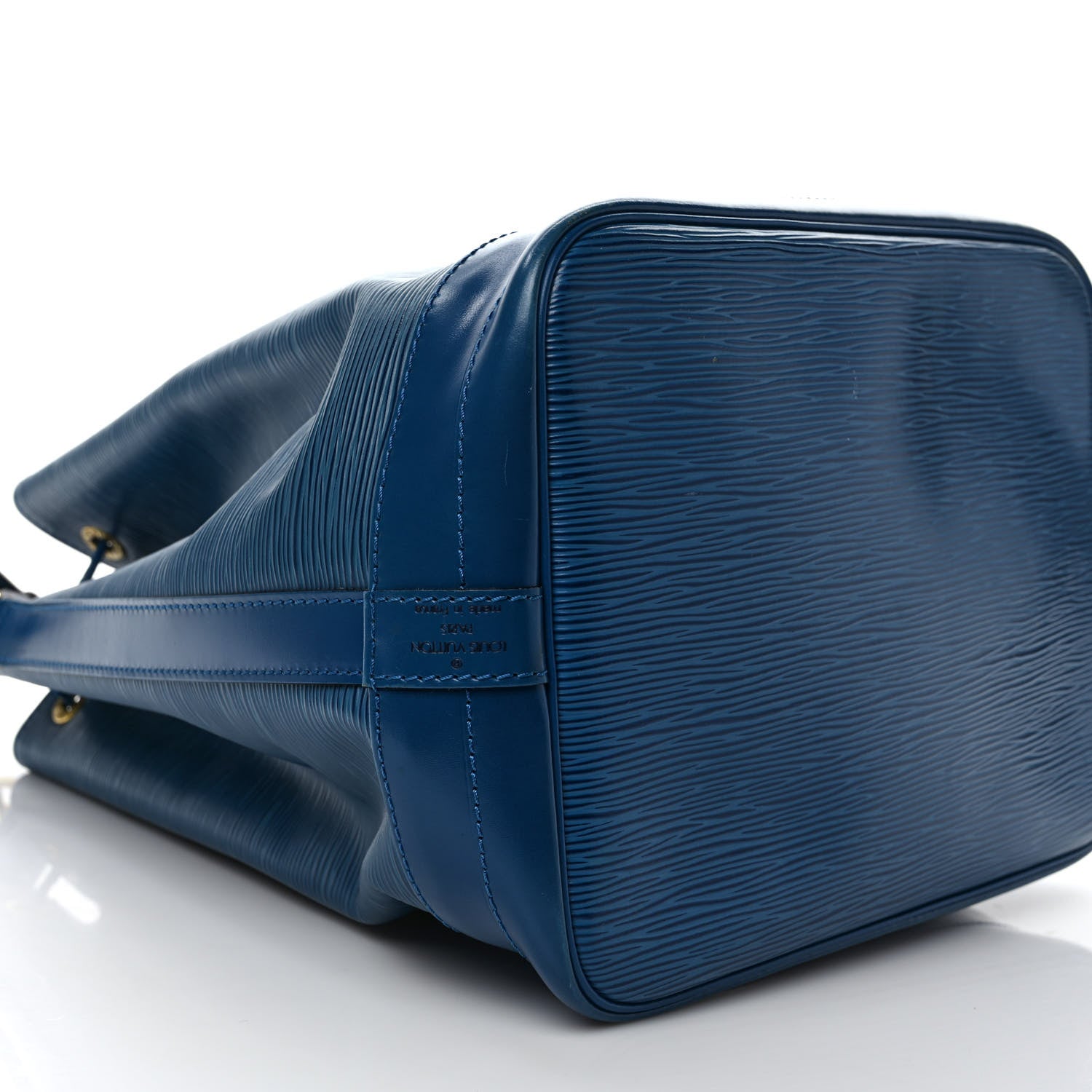 Louis Vuitton Epi Noe Toledo 8 of 11
