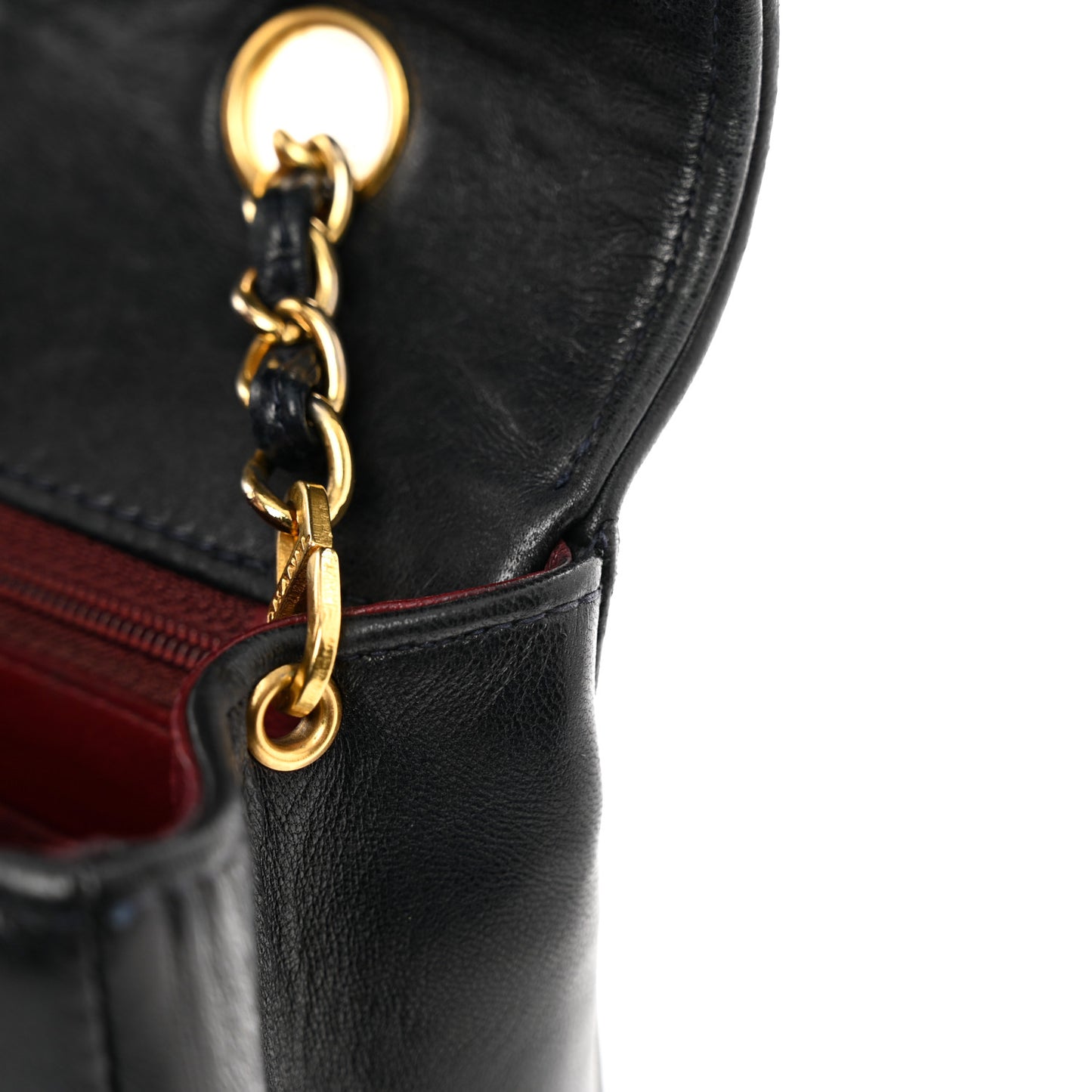 Lambskin Medium Single Flap Black