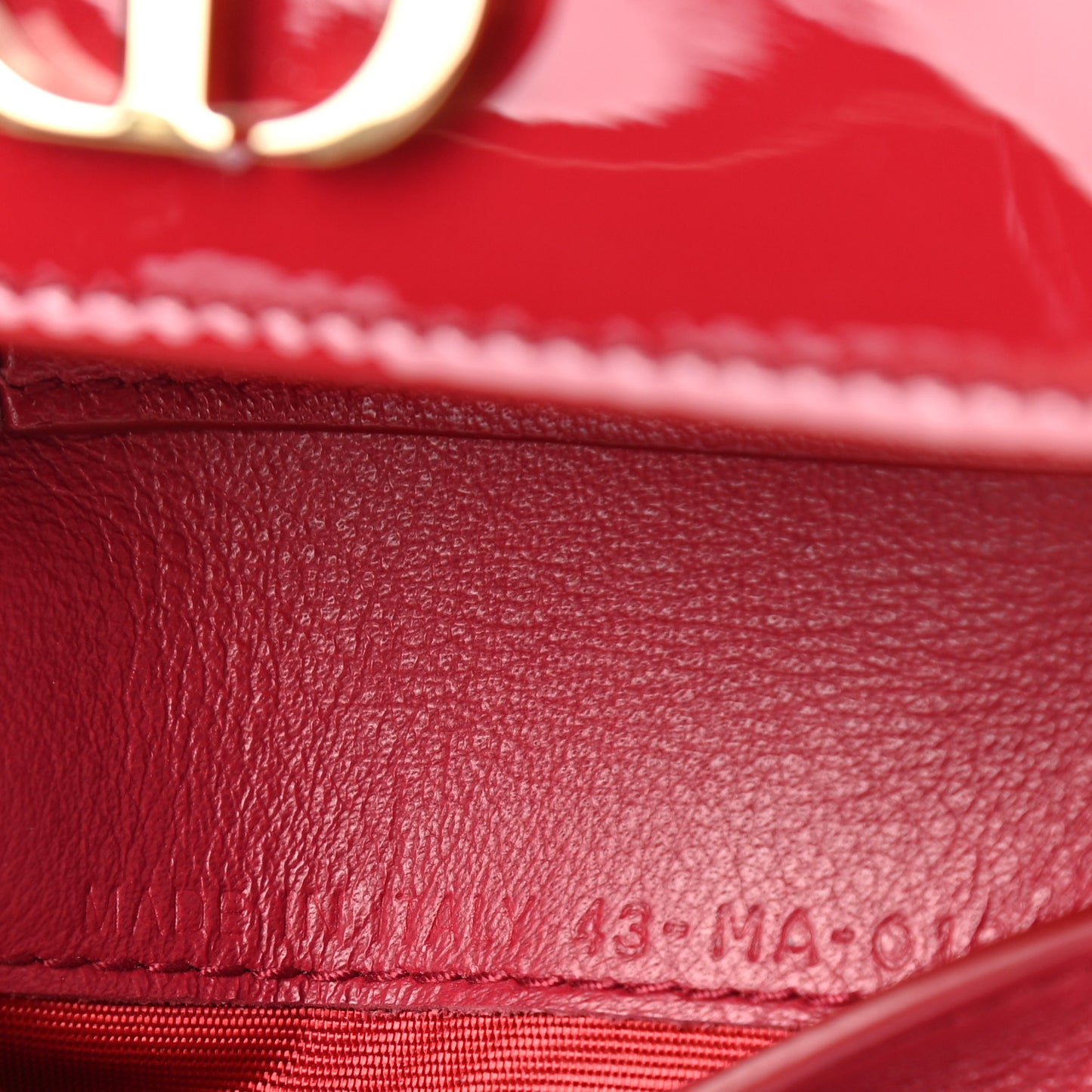 Patent 30 Montaigne Wallet Red