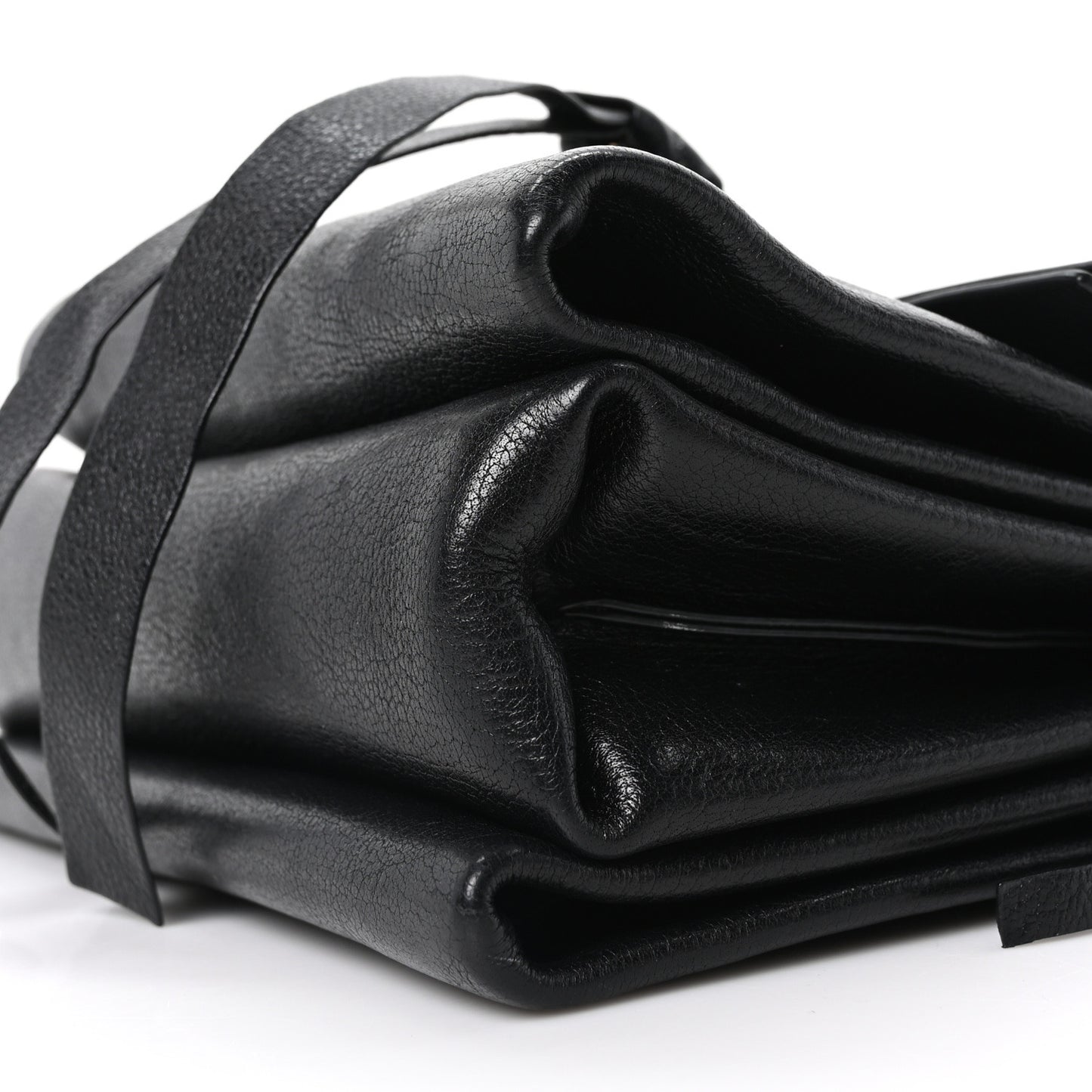 Pebbled Calfskin VRing Shoulder Bag Black