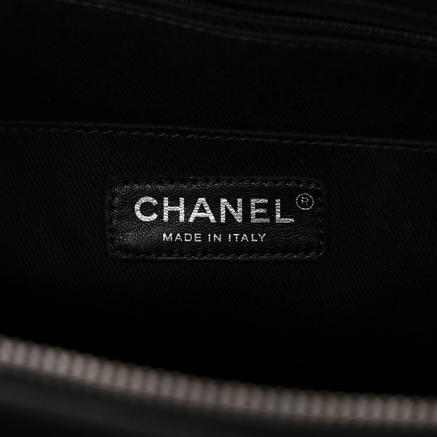 Grained Vegetal Calfskin Stitched Shopping Tote Black