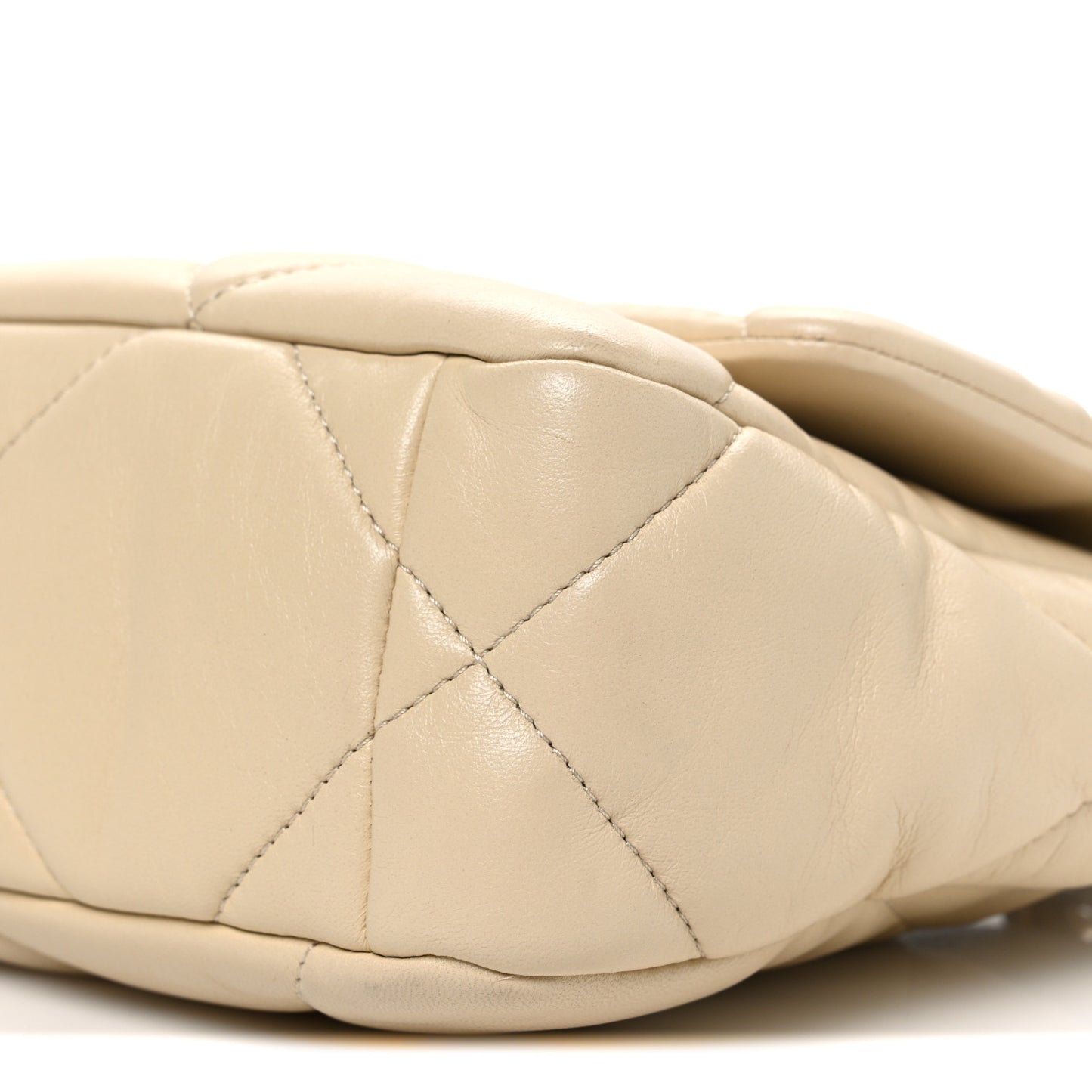 Lambskin Quilted Medium Chanel 19 Flap Beige