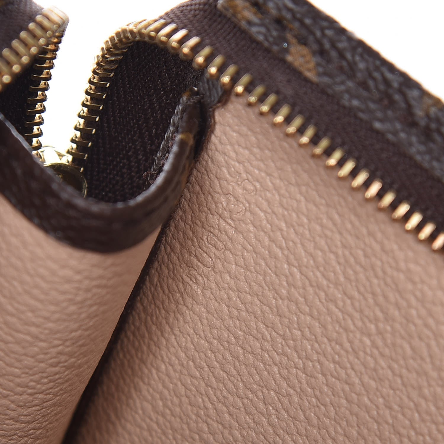 Louis Vuitton Monogram Toiletry Pouch 26 7 of 9