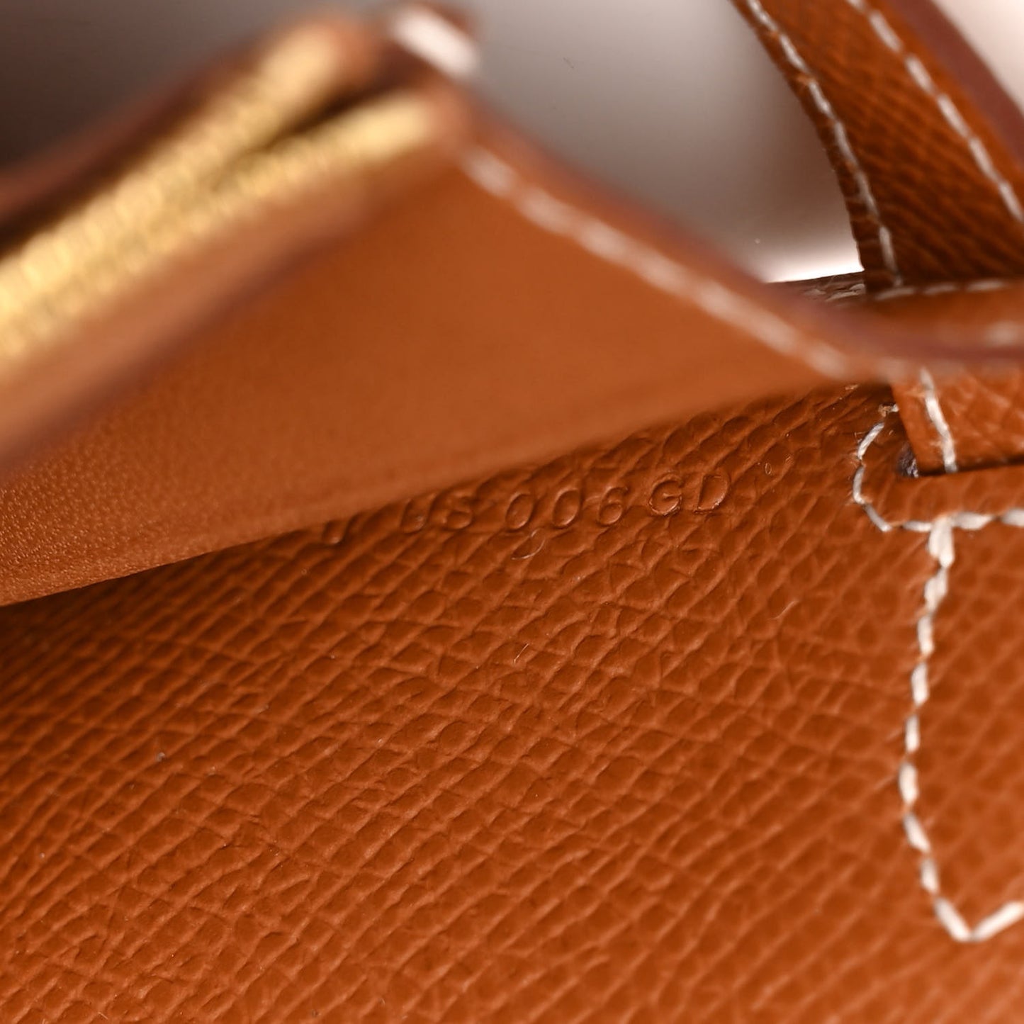 Epsom Kelly Wallet To Go Gold