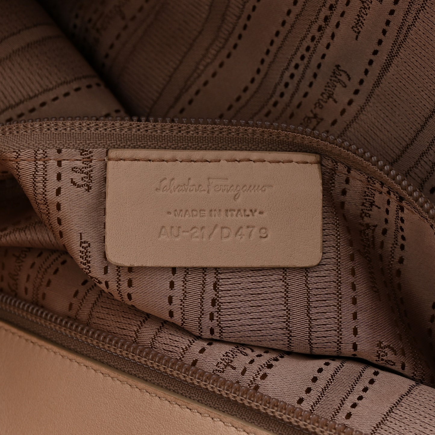 Calfskin Gancini Chain Shoulder Bag New Bisque