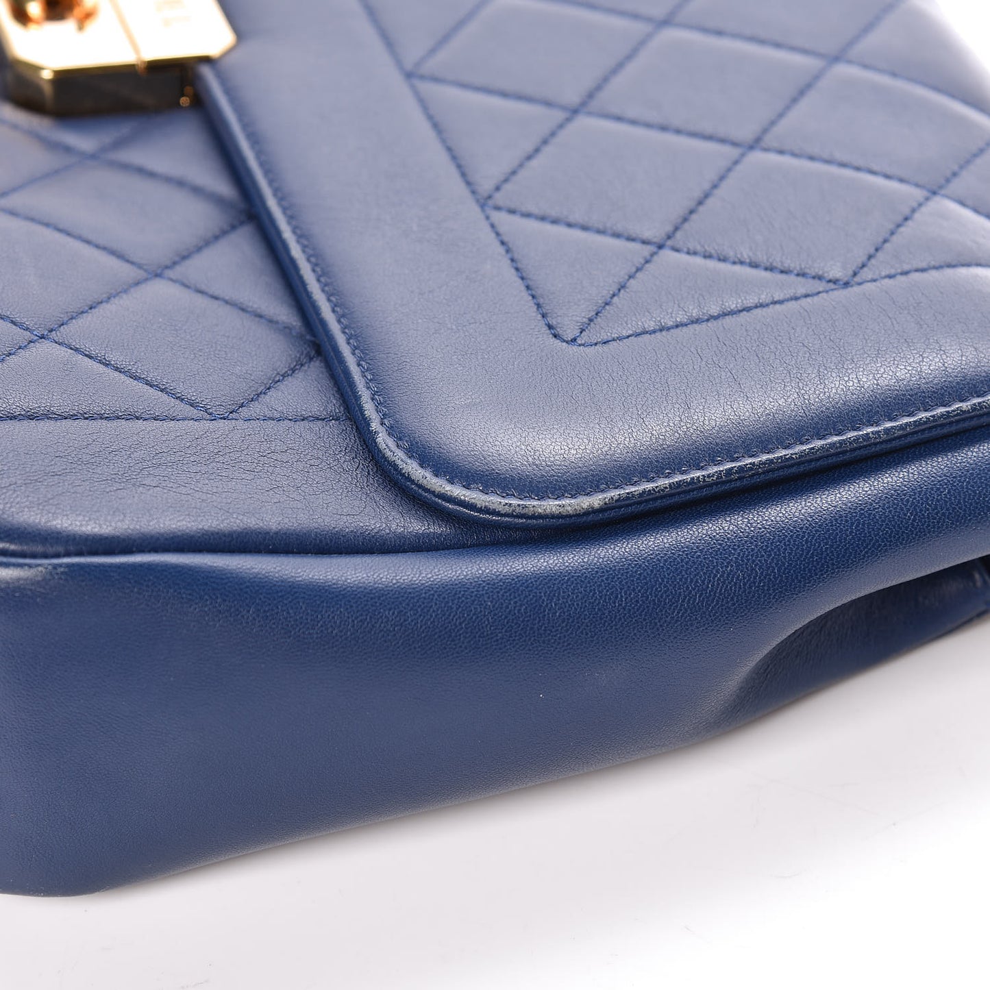 Lambskin Quilted Large Chic With Me Flap Navy