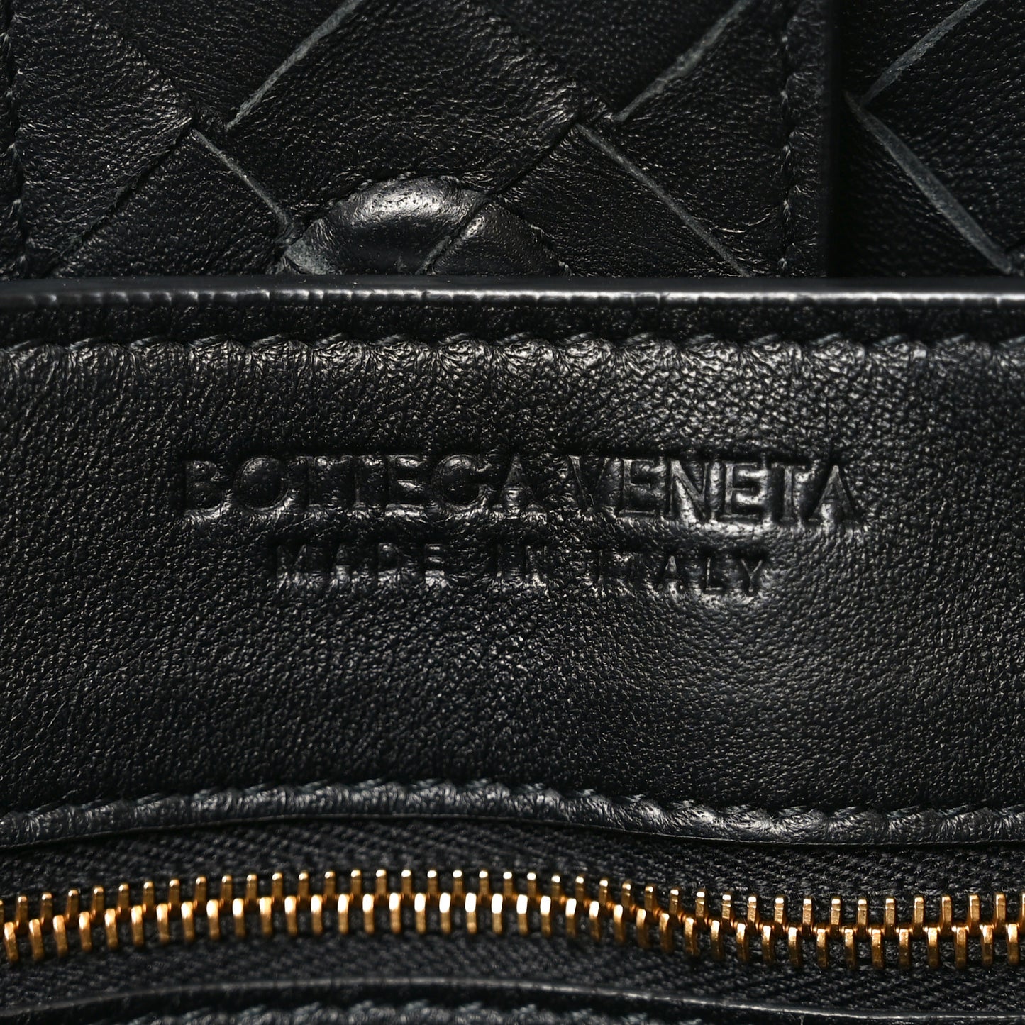 Nappa Intrecciato Medium Andiamo Shoulder Bag Black