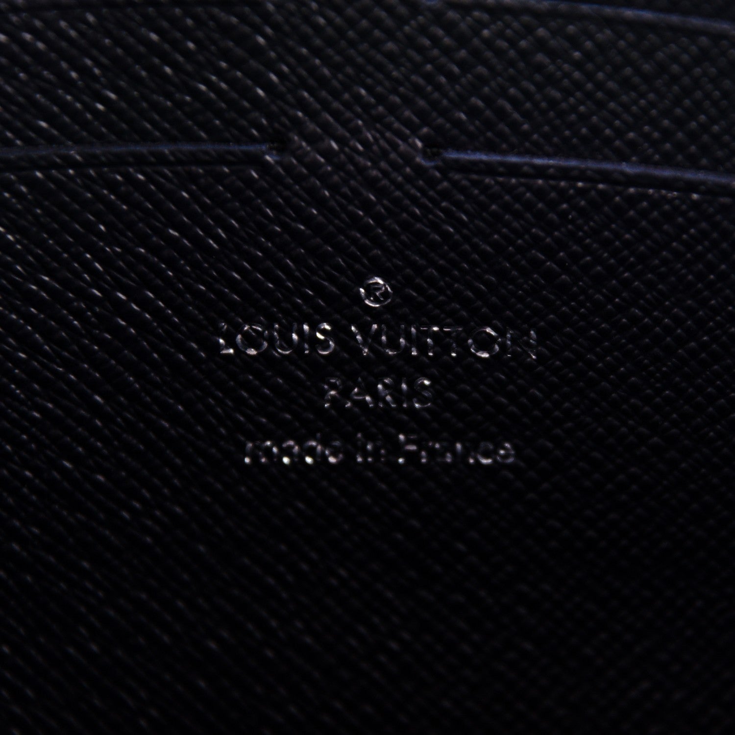 Louis Vuitton Savane Monogram Lion Chapman Pochette Voyage MM Ink 6 of 7