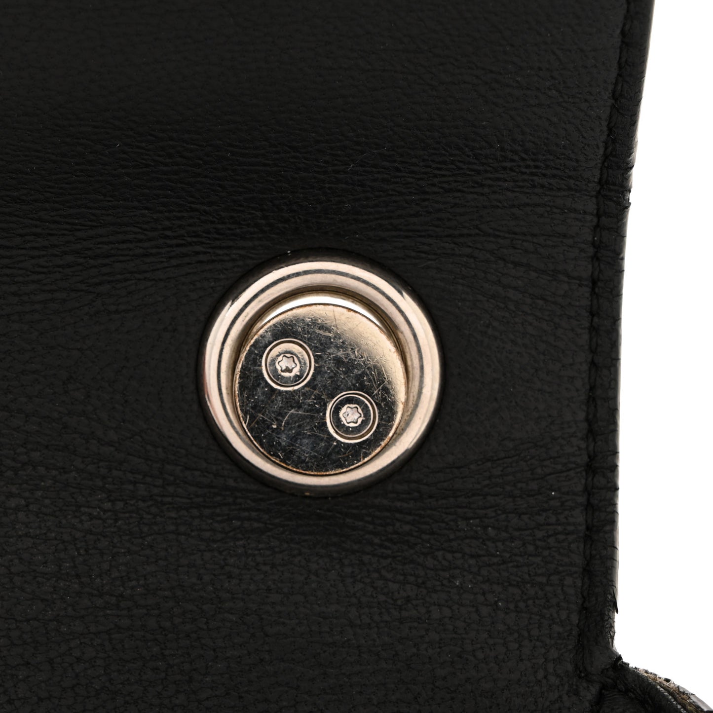 Pebbled Calfskin Logo Everyday Flap Chain Wallet Black