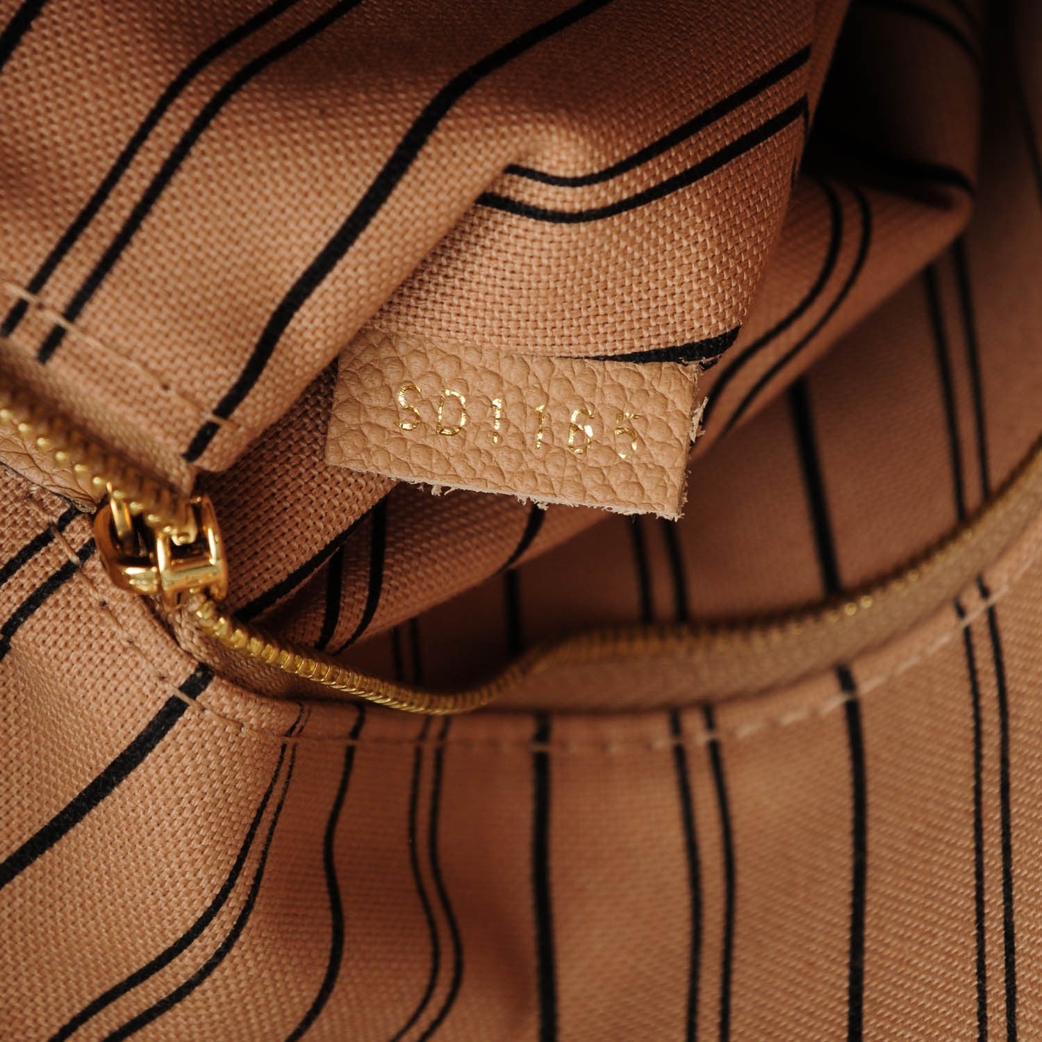 Louis Vuitton Empreinte Bagatelle Dune 10 of 10