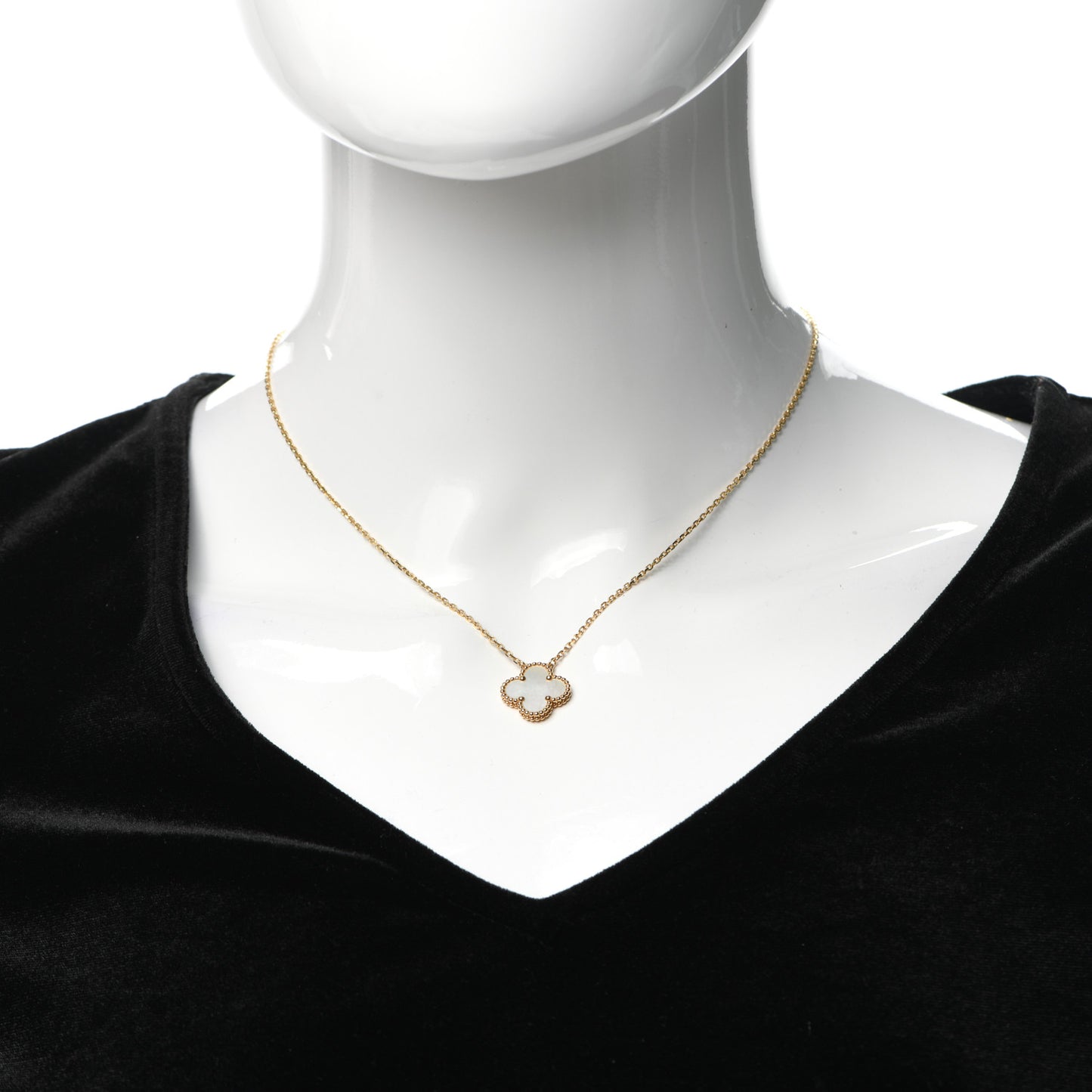 18K Yellow Gold Mother of Pearl Vintage Alhambra Pendant Necklace