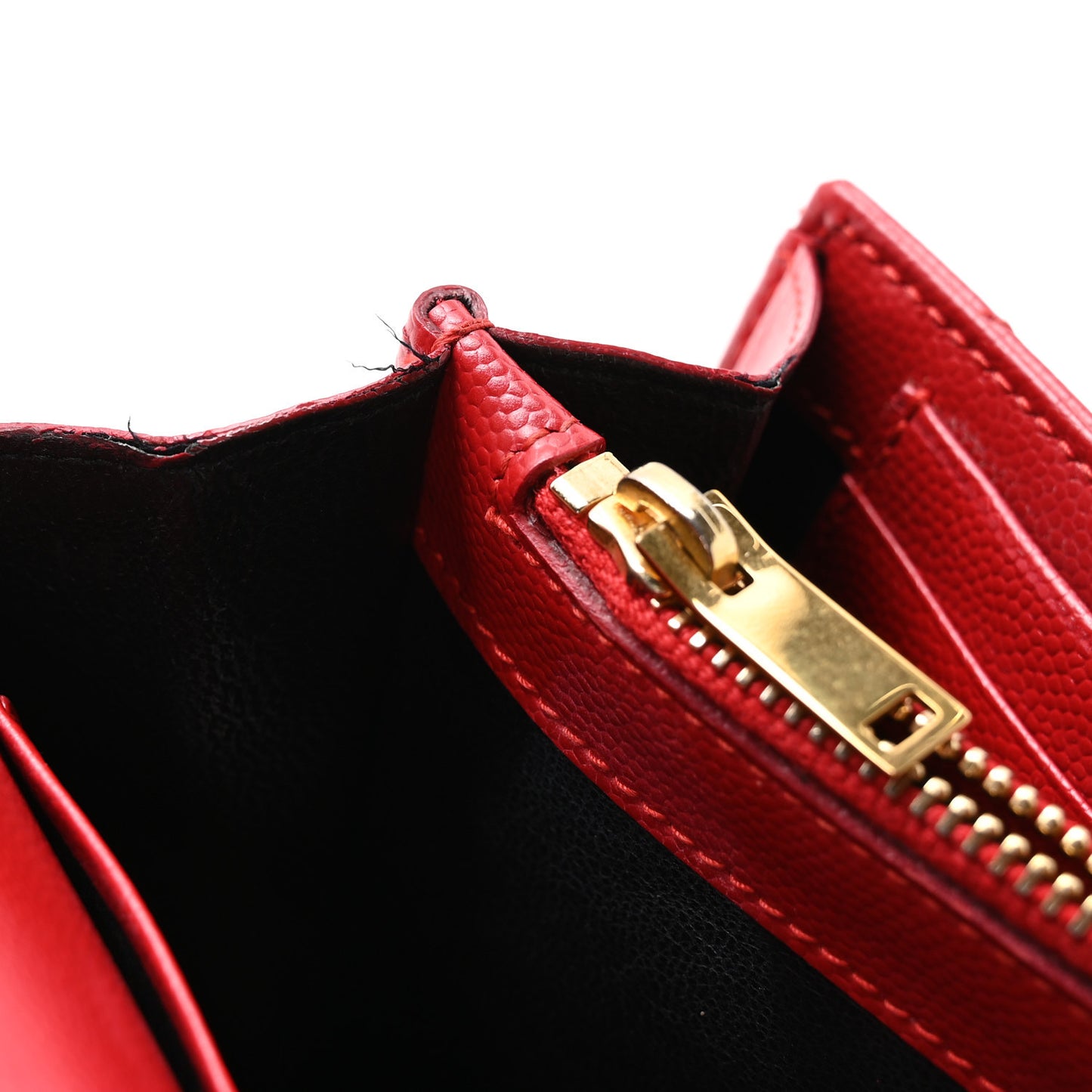 Grain De Poudre Matelasse Chevron Monogram Chain Wallet Red