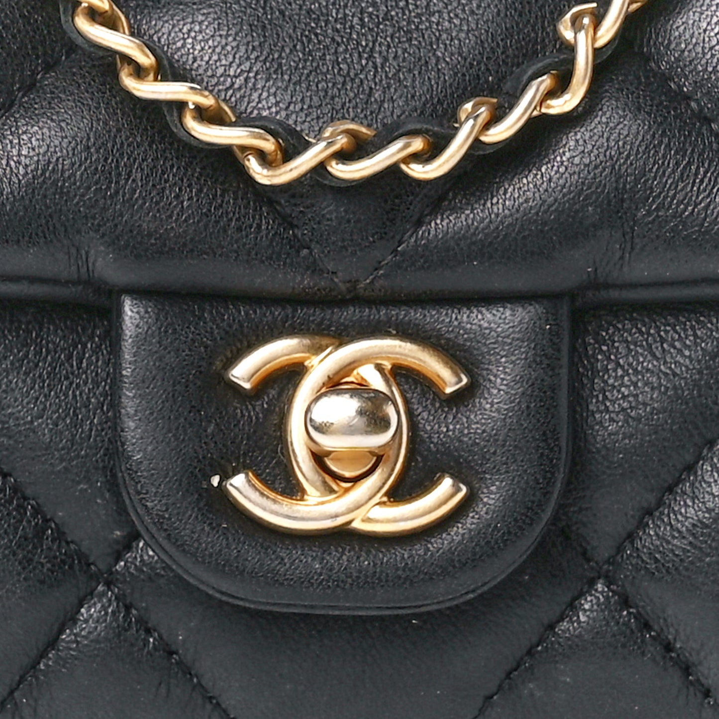 Calfskin Quilted Lady Handle Flap Card Holder With Chain Black