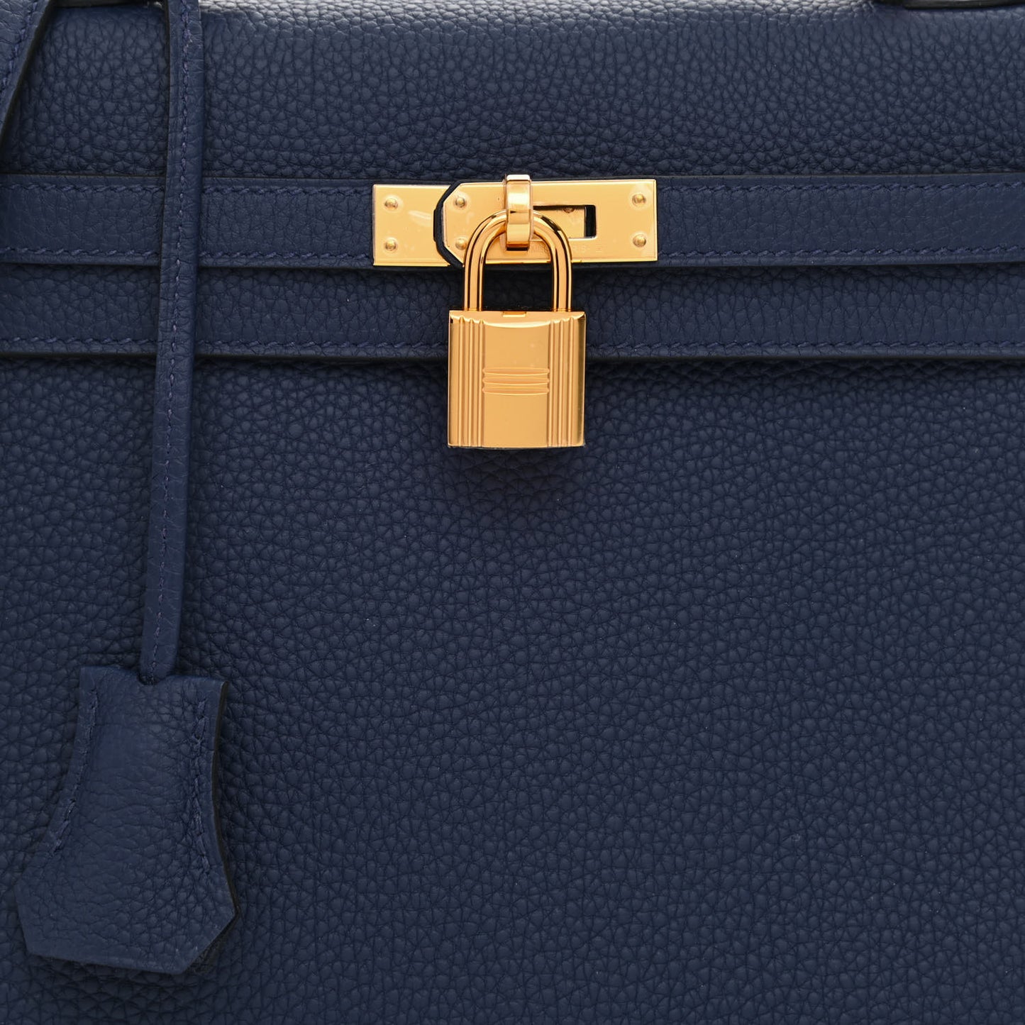 Togo Kelly Retourne 25 Bleu Saphir