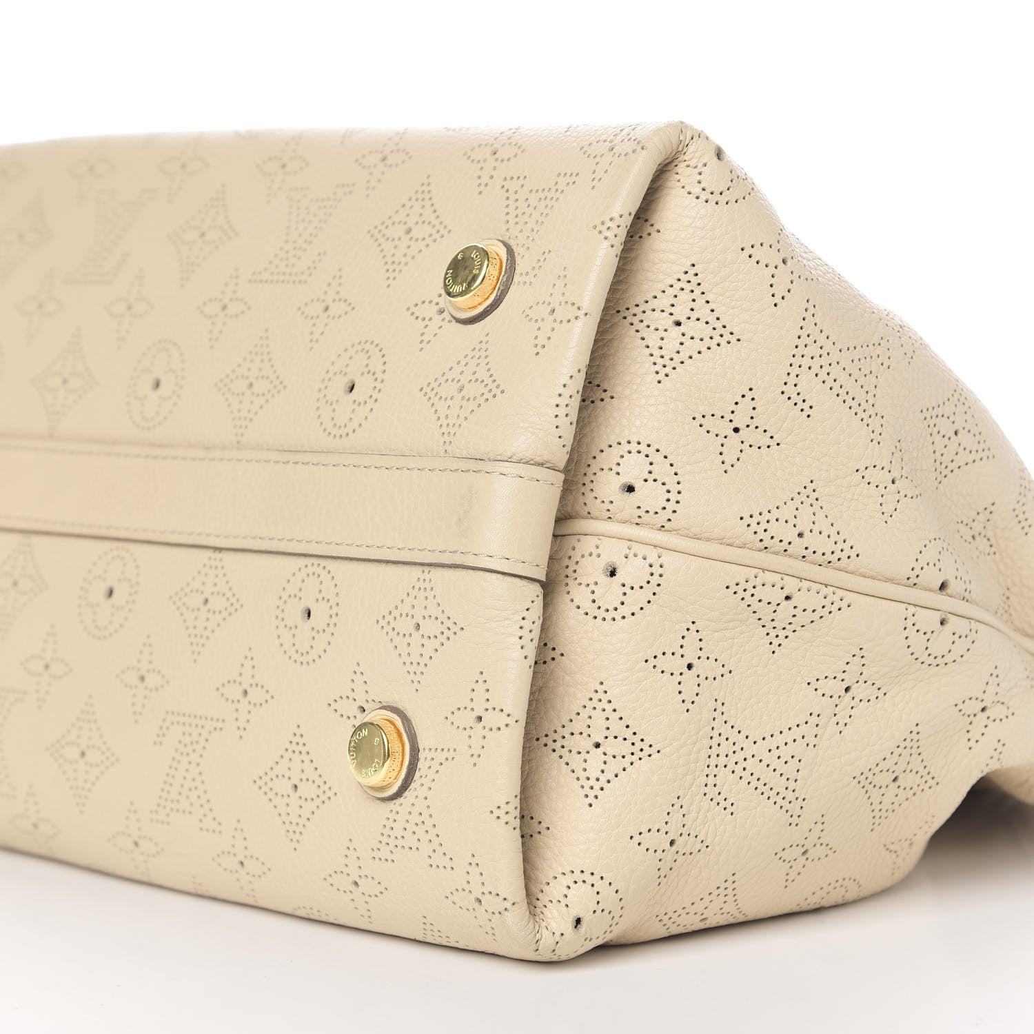 Louis Vuitton Mahina Cirrus PM Lin 9 of 12