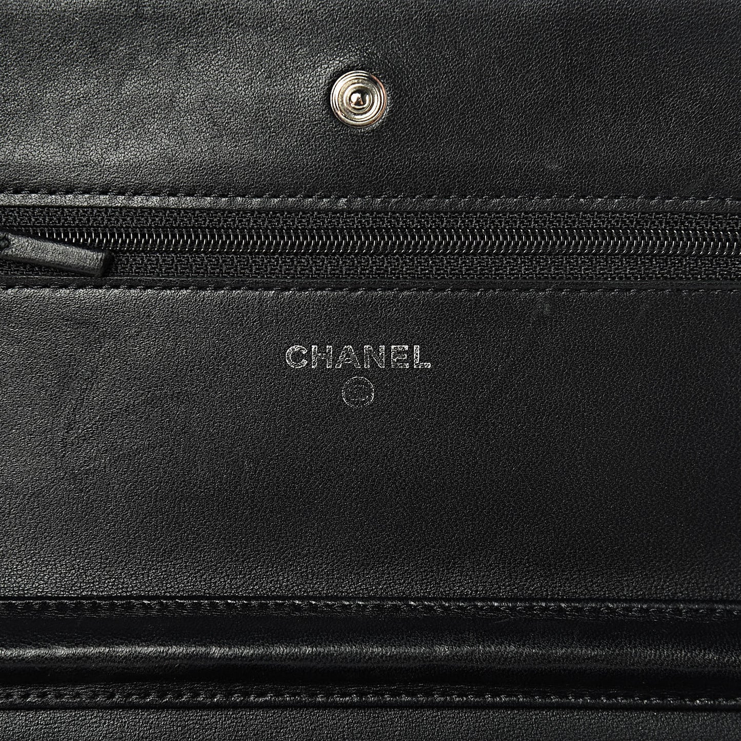 Lambskin Quilted Wallet On Chain WOC Black