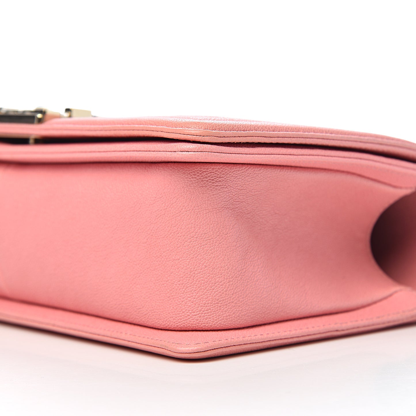 Caviar Quilted Medium Boy Flap Powder Pink