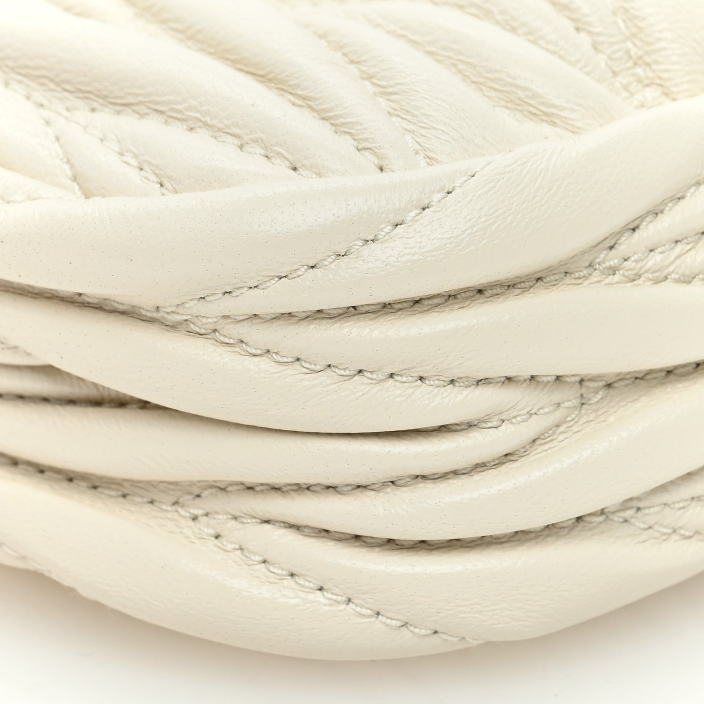 Nappa Matelasse Micro Wander Hobo White