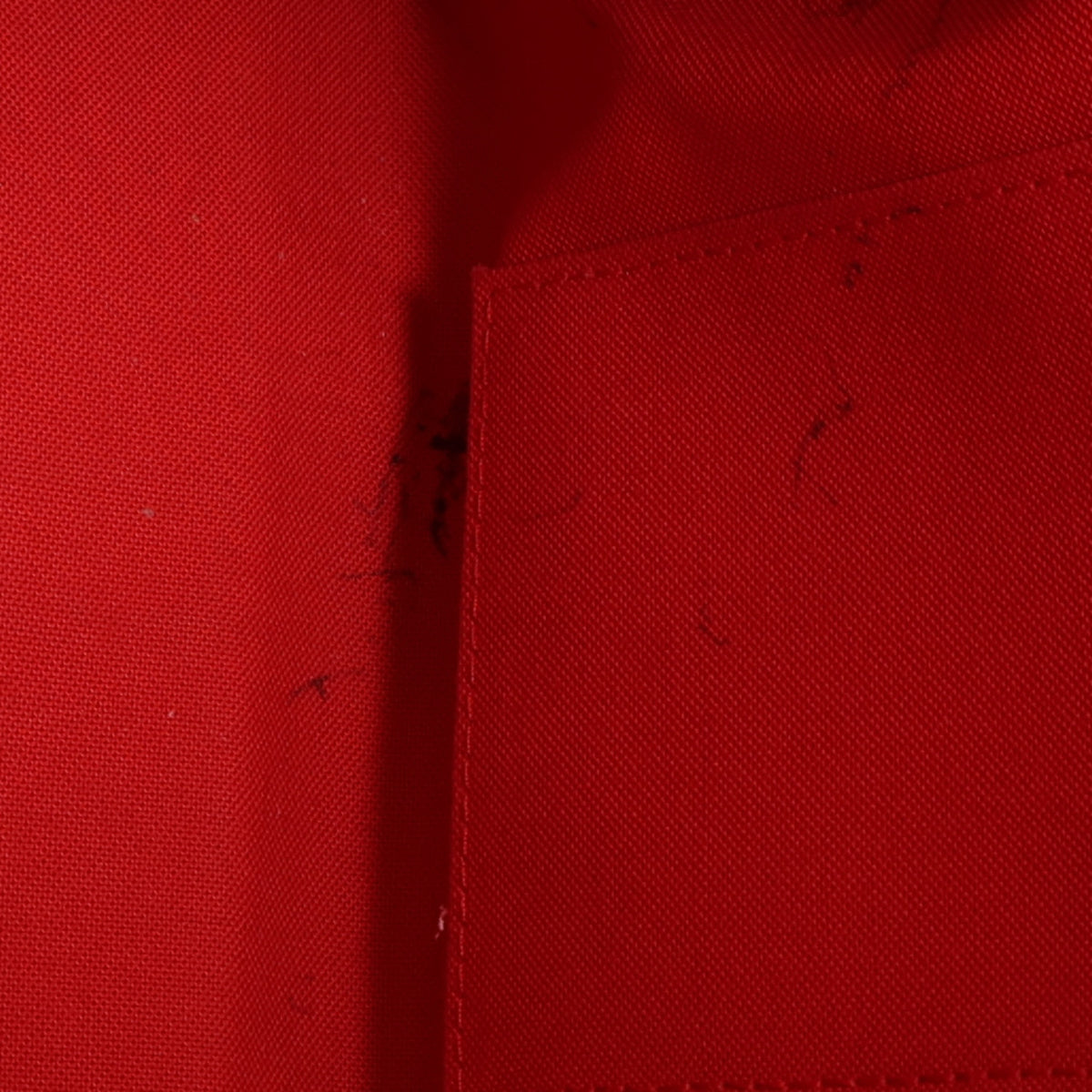 Reverse Monogram Giant Onthego MM