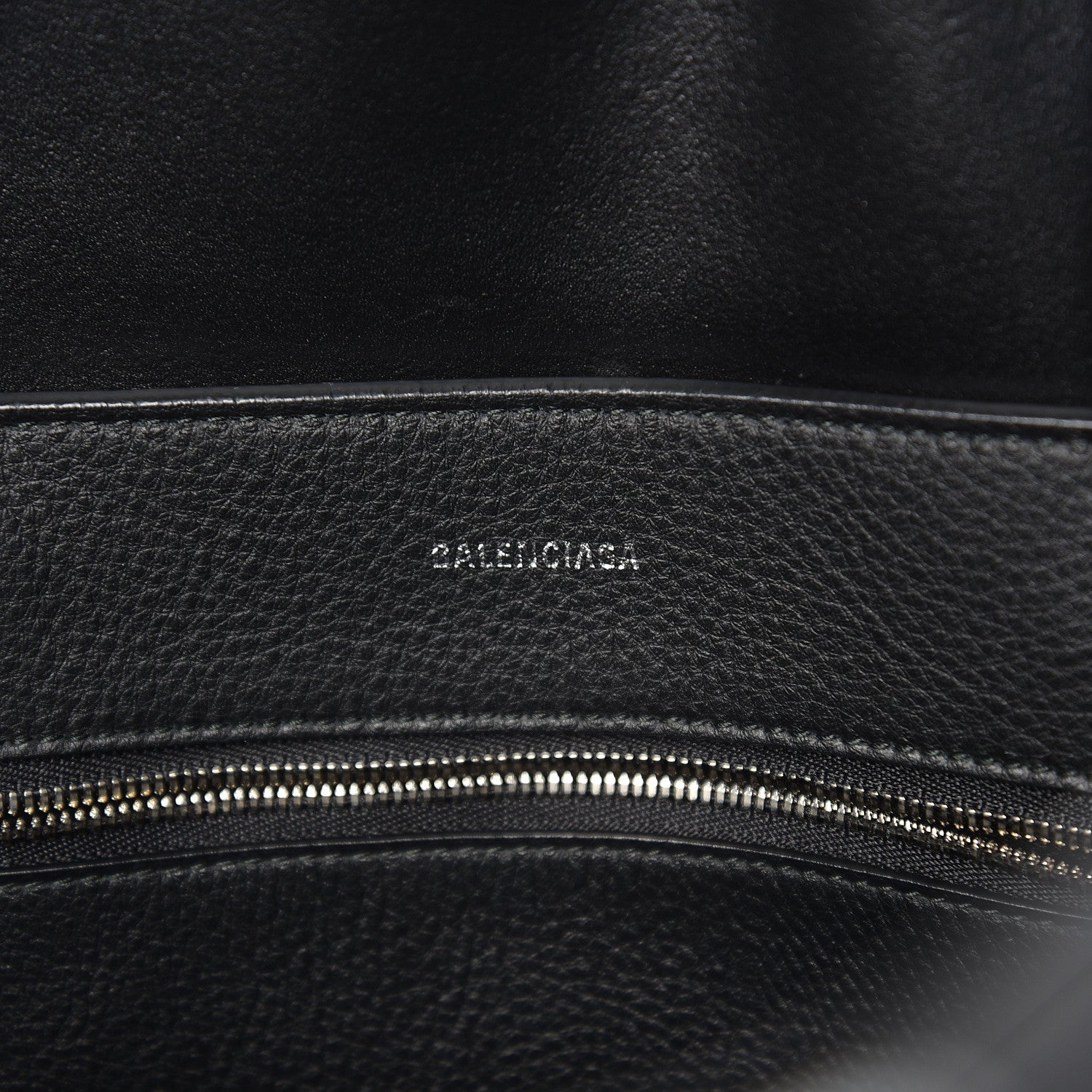 Balenciaga Pebbled Calfskin Small Everyday Tote Black 5 of 13