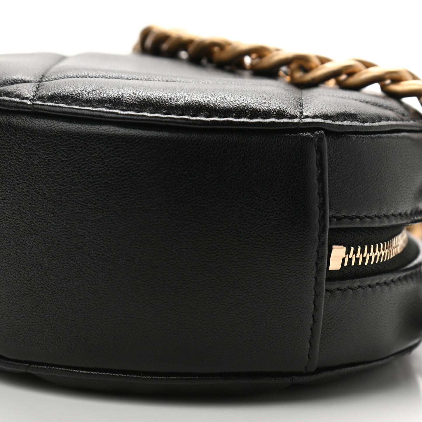 Lambskin Quilted Chanel 19 Round Clutch With Chain Black