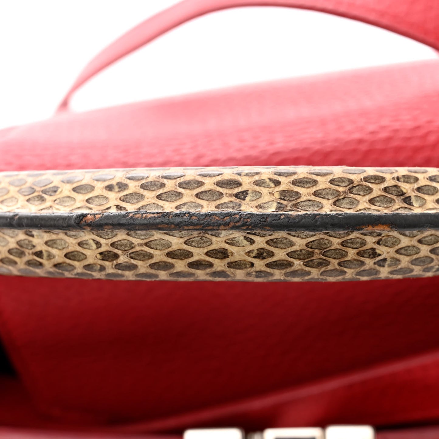 Taurillon Snakeskin Capucines BB Rubis
